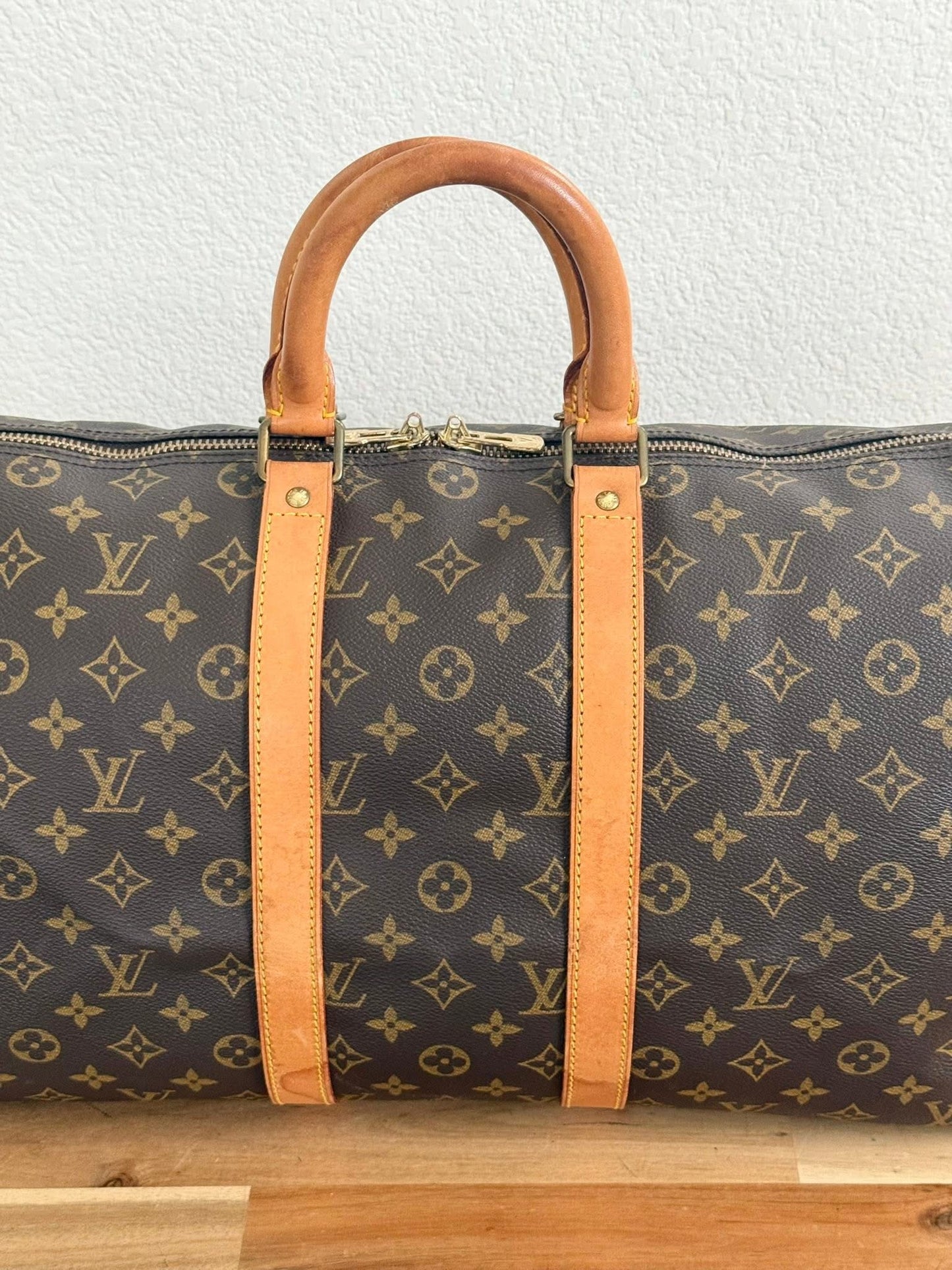 Keepall 45 Bandoulier with Original Strap , Luggage Tag and Poignet 📅 Year: 1989