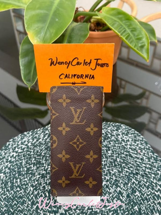 Monogram Sunglasses Holder 📅 Year: 1990