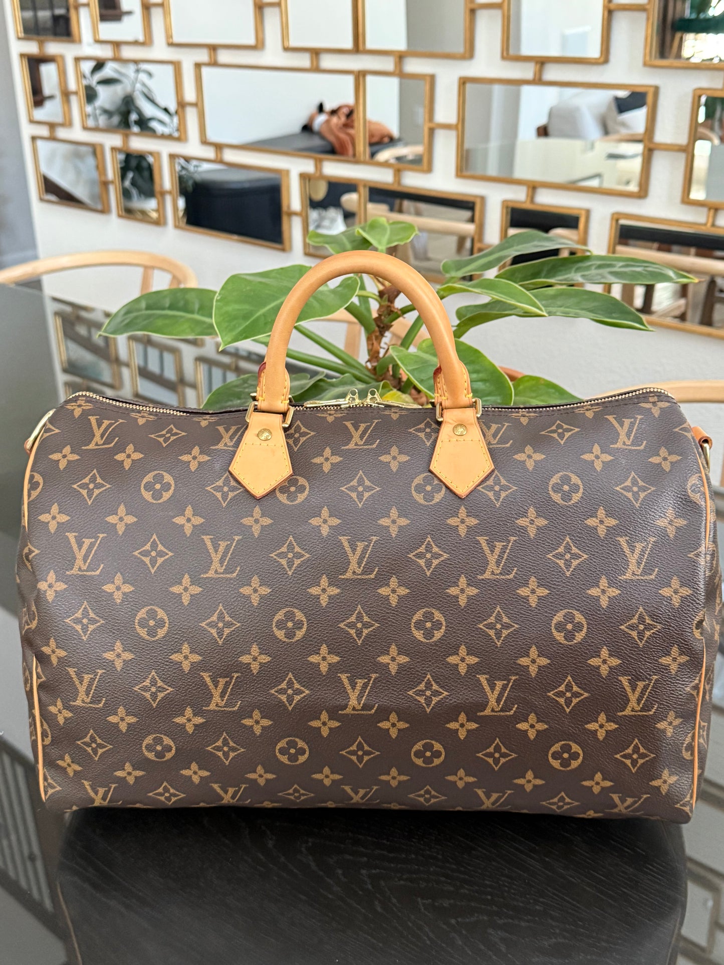 Speedy 40 Bandoulier in Monogram with Lock 🔐, Key and Dustbag 🗓️ Year: 2012