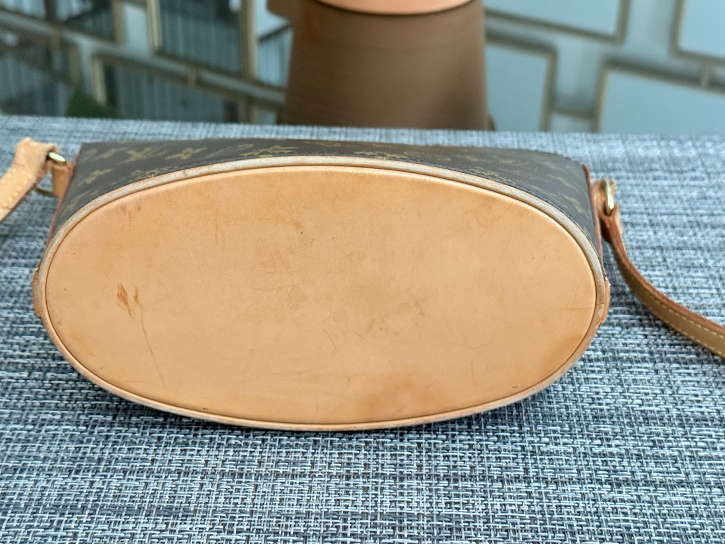 Drouot Crossbody-🗓️ Year 1999