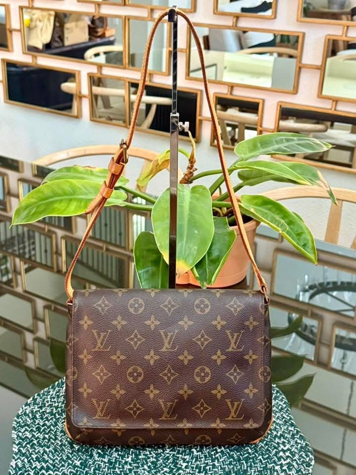 Monogram Musette Tango Shoulder Bag 📅 Year 1999