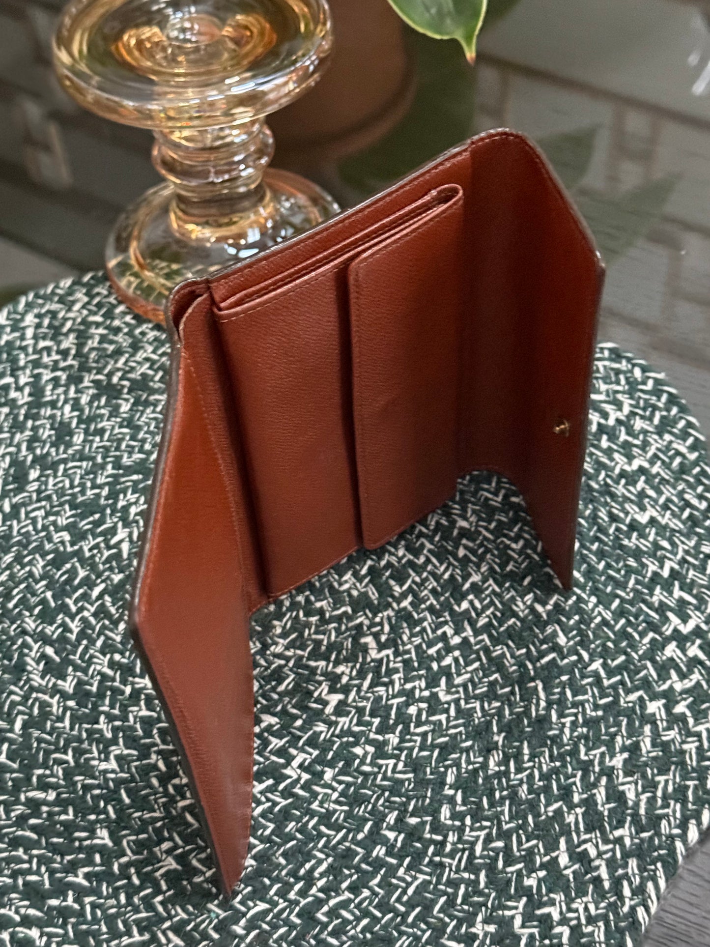 Etui Wallet Passport Holder in Monogram with 6 Cardholders 🗓️ Year: 1999