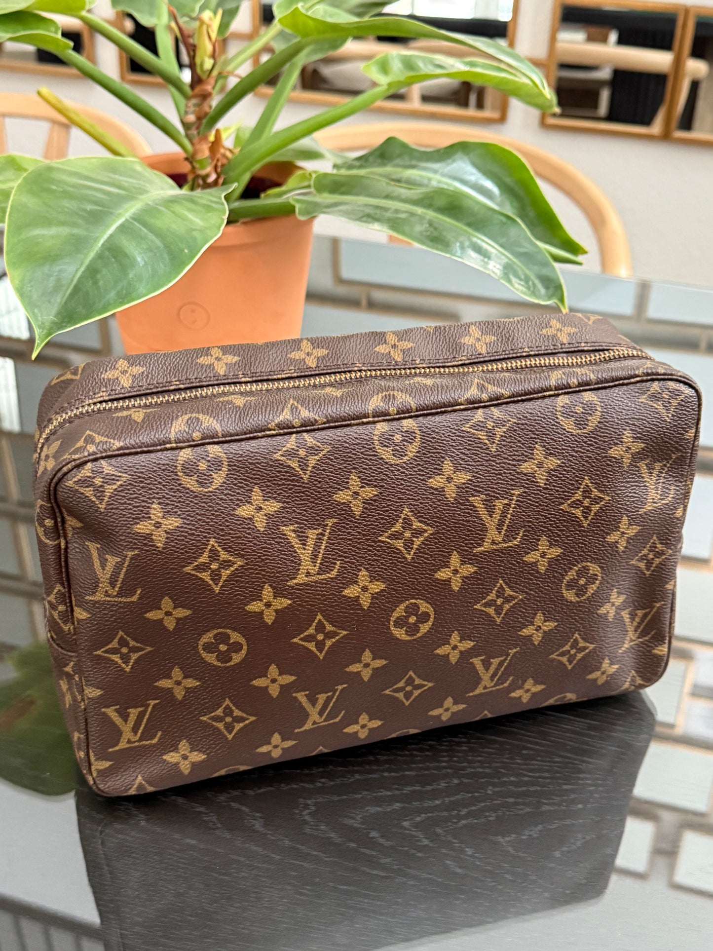 Trousse 28 📅 Year: 1987