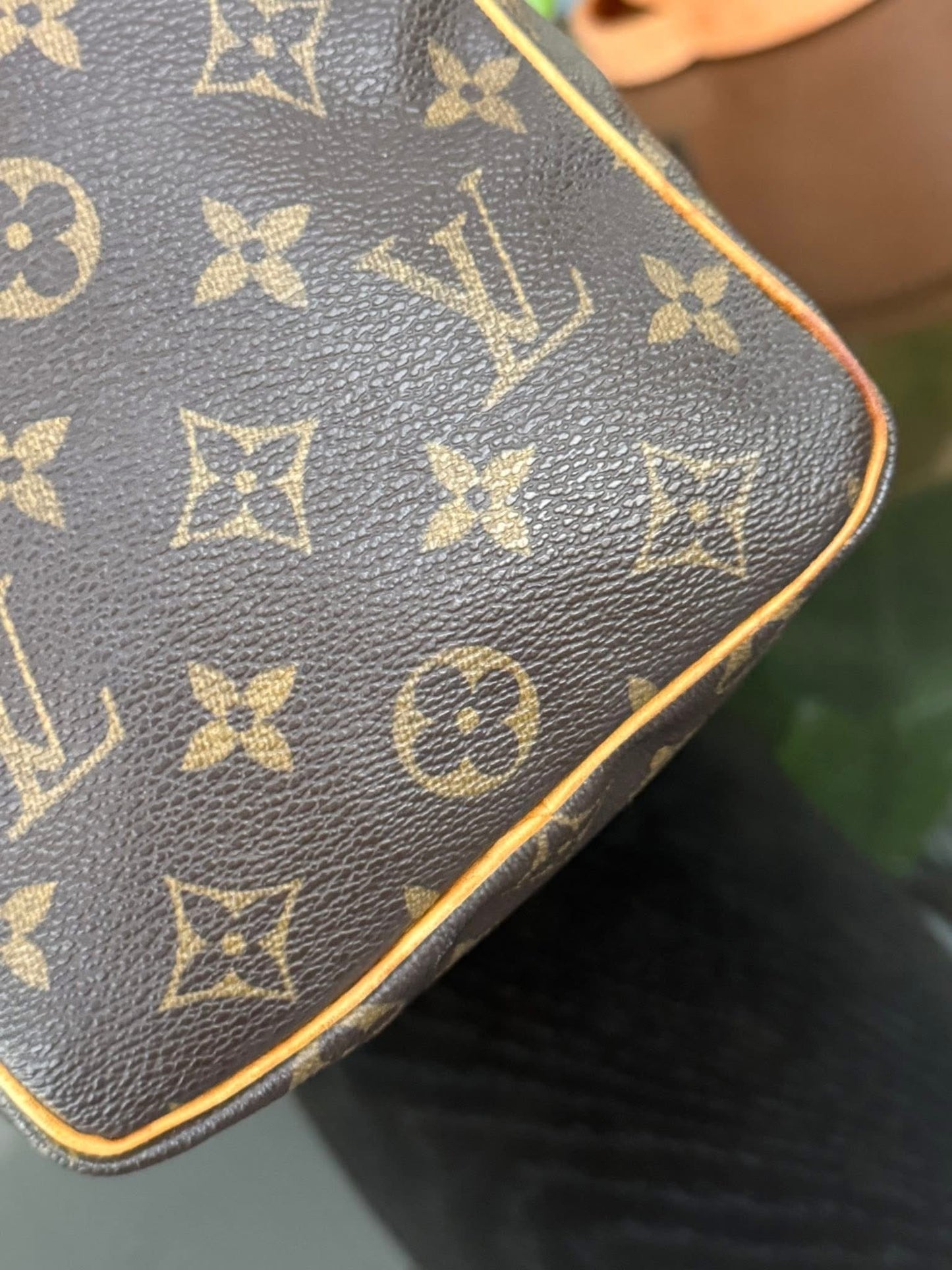 Speedy 25 in Monogram with Lock 🔐 and Key 🗓️ Year: 2005