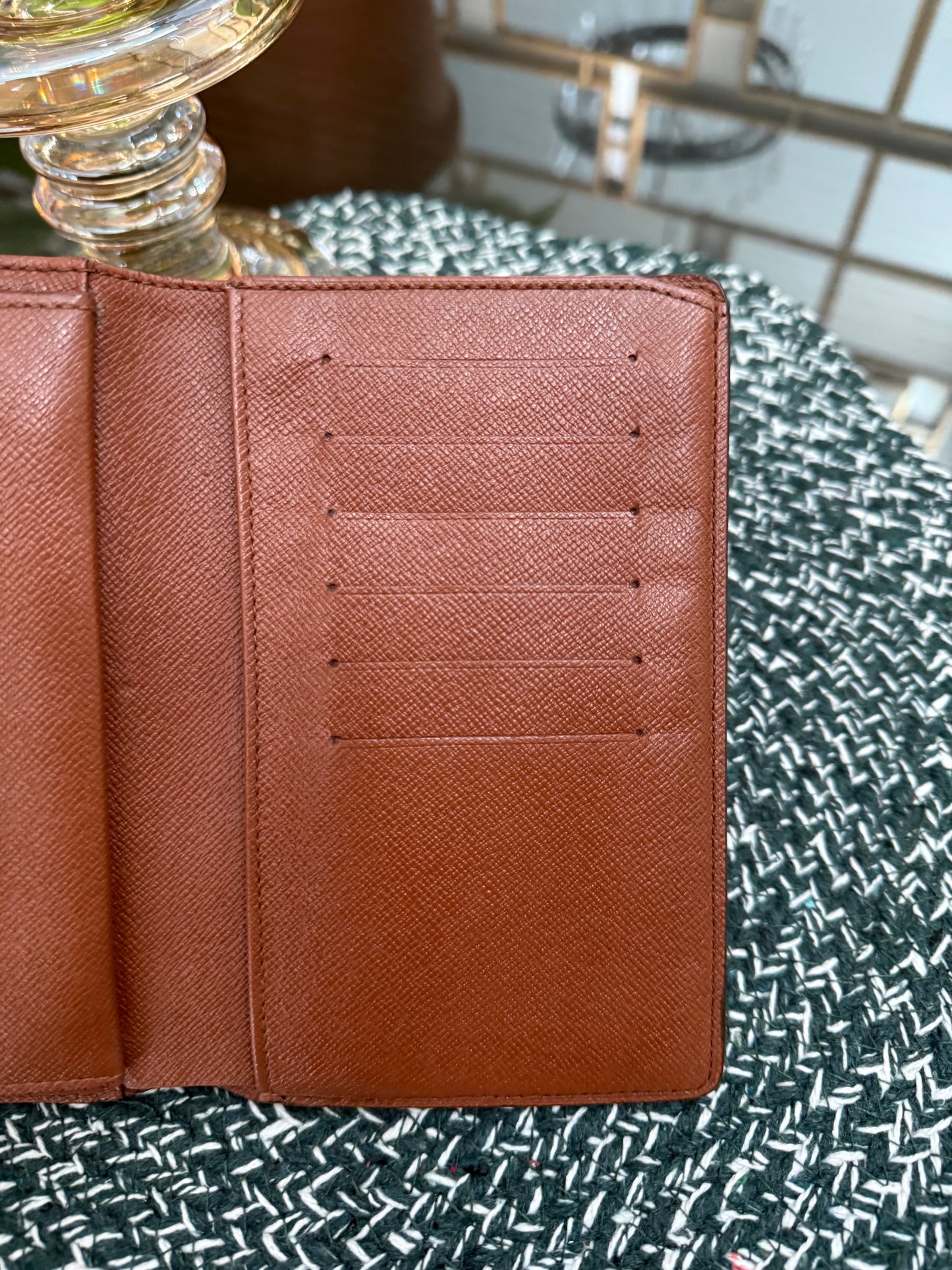 Etui Wallet Passport Holder in Monogram with 6 Cardholders 🗓️ Year: 1999