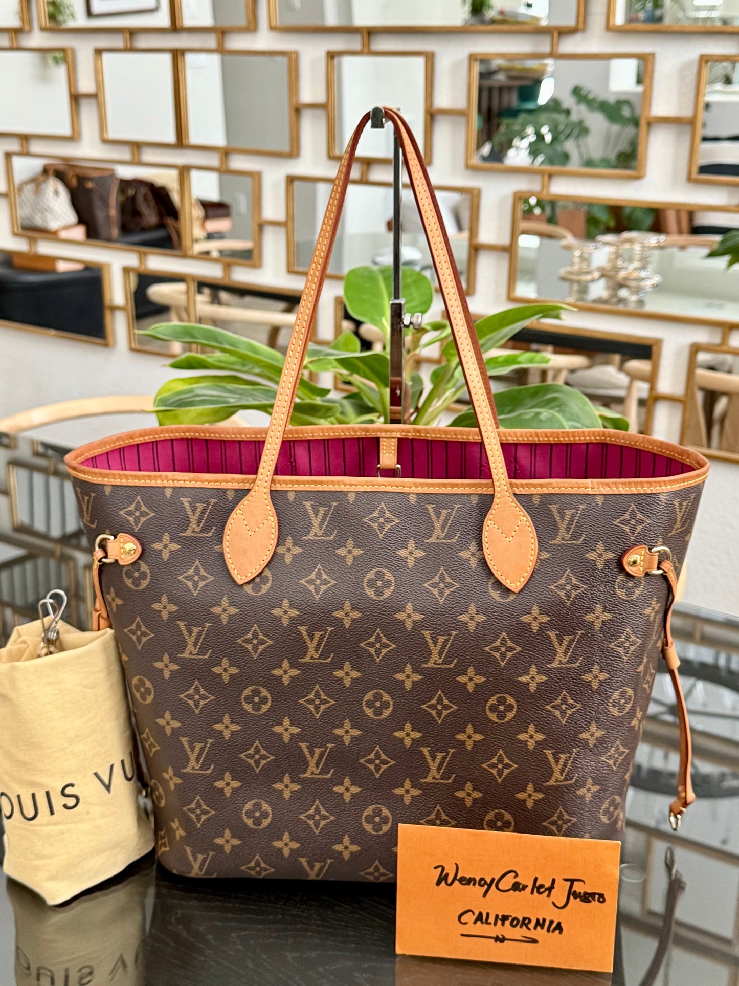 Neverfull MM in Peony interior with Dustbag 📅 Year: 2019