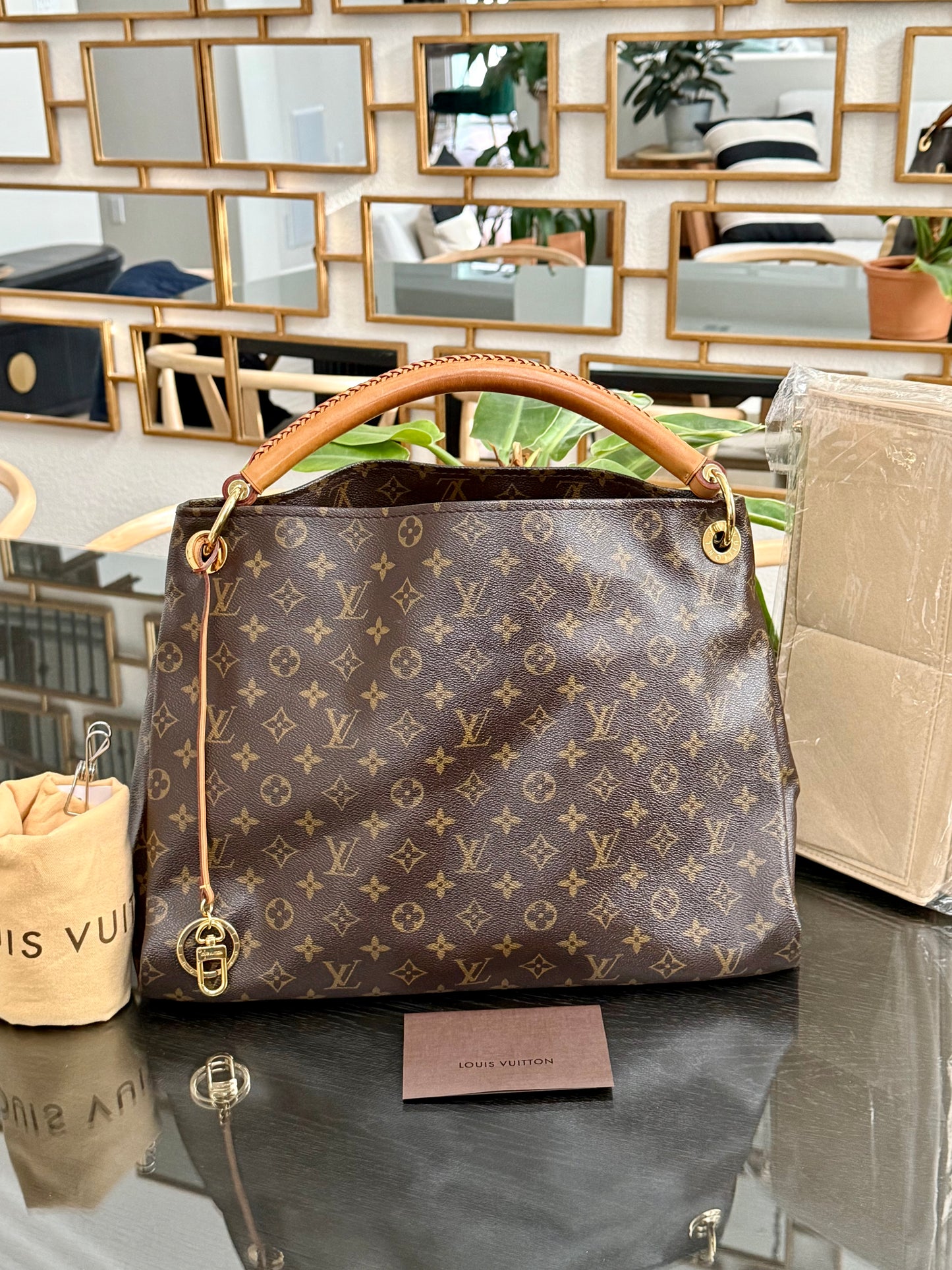 Artsy MM with Dustbag and Insert Organizer - 📅 Year: 2011