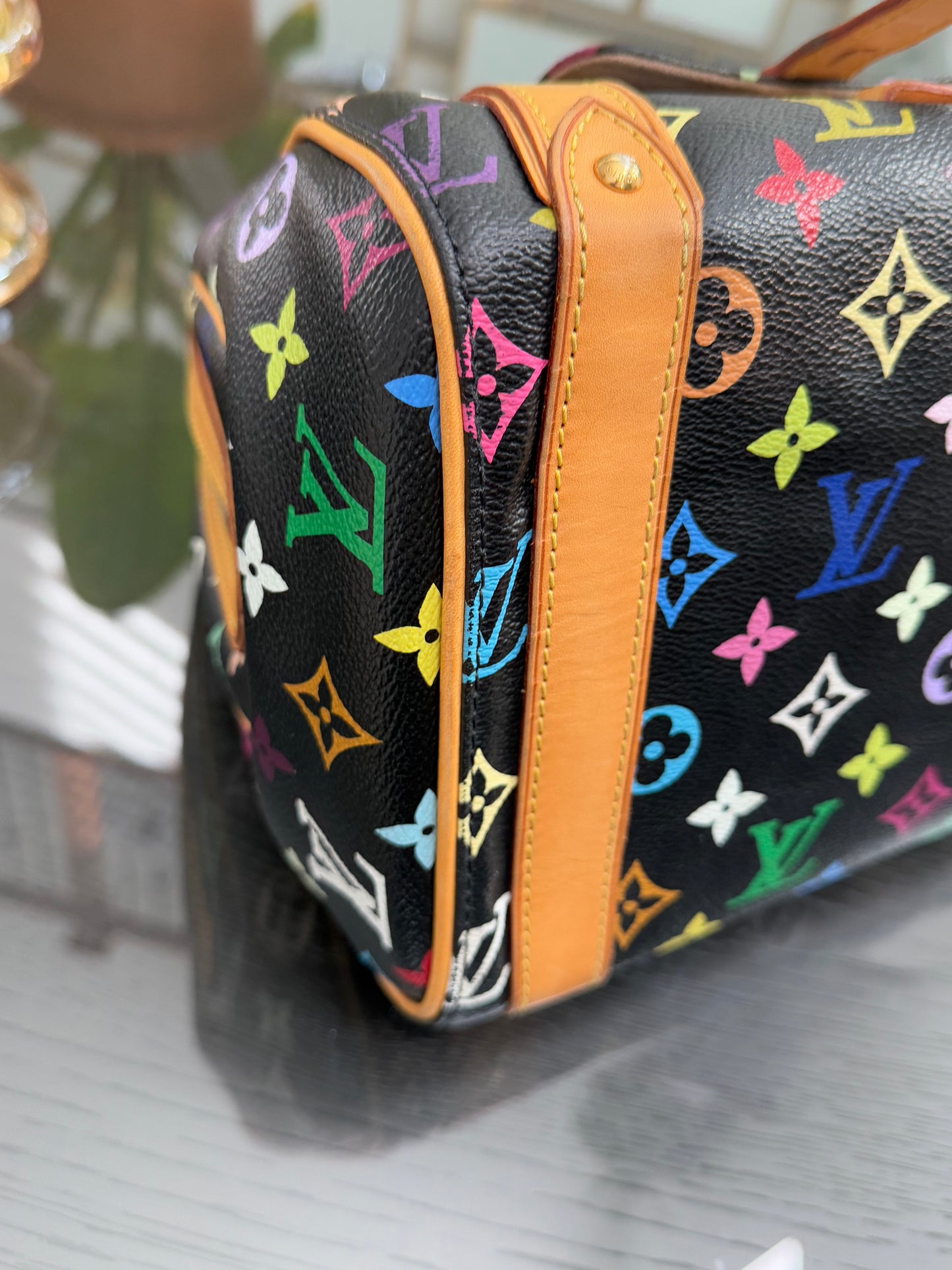 Multicolor Priscilla with Dustbag 📅 Year: 2008