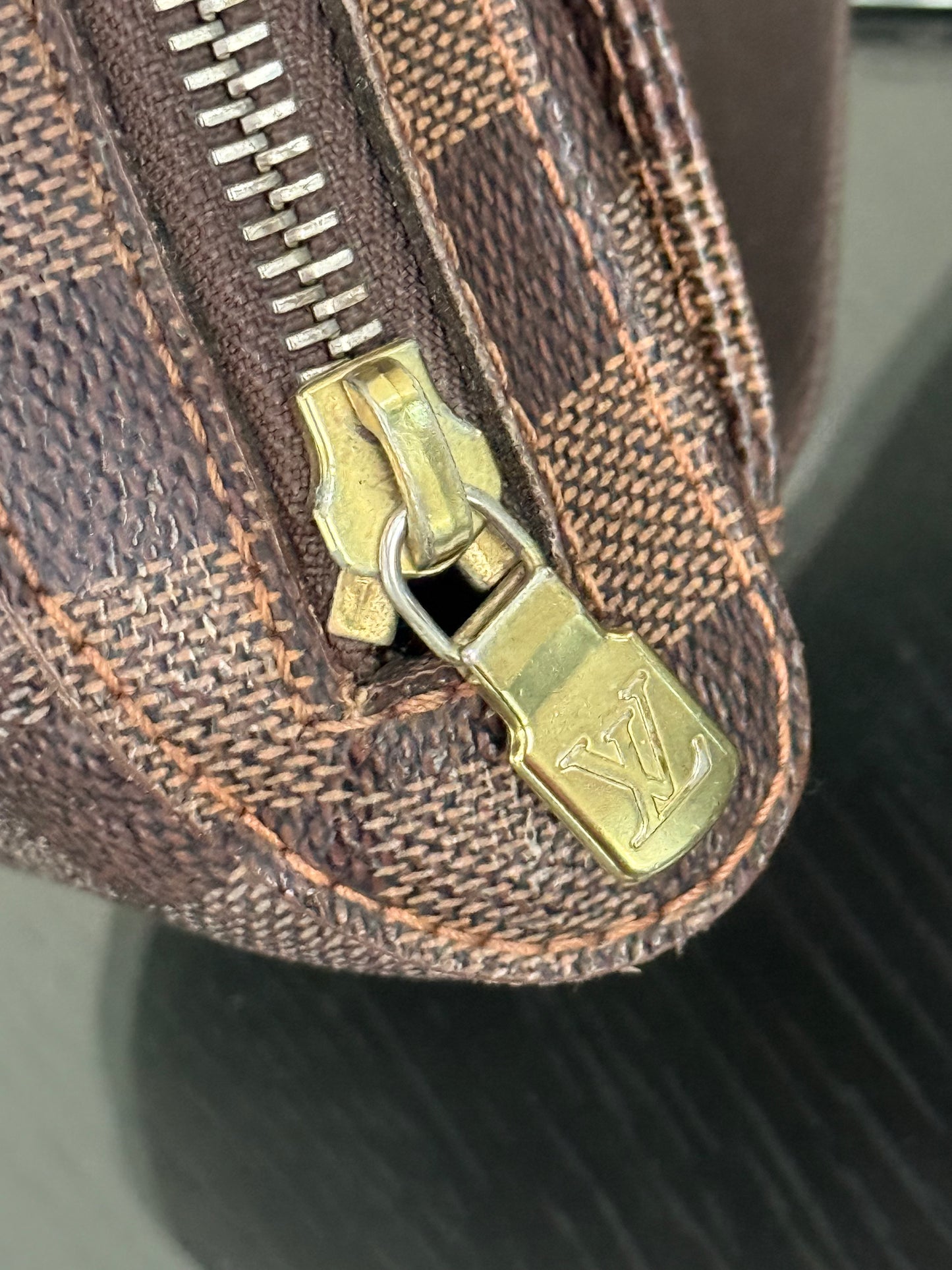 Geronimos in Damier Ebene