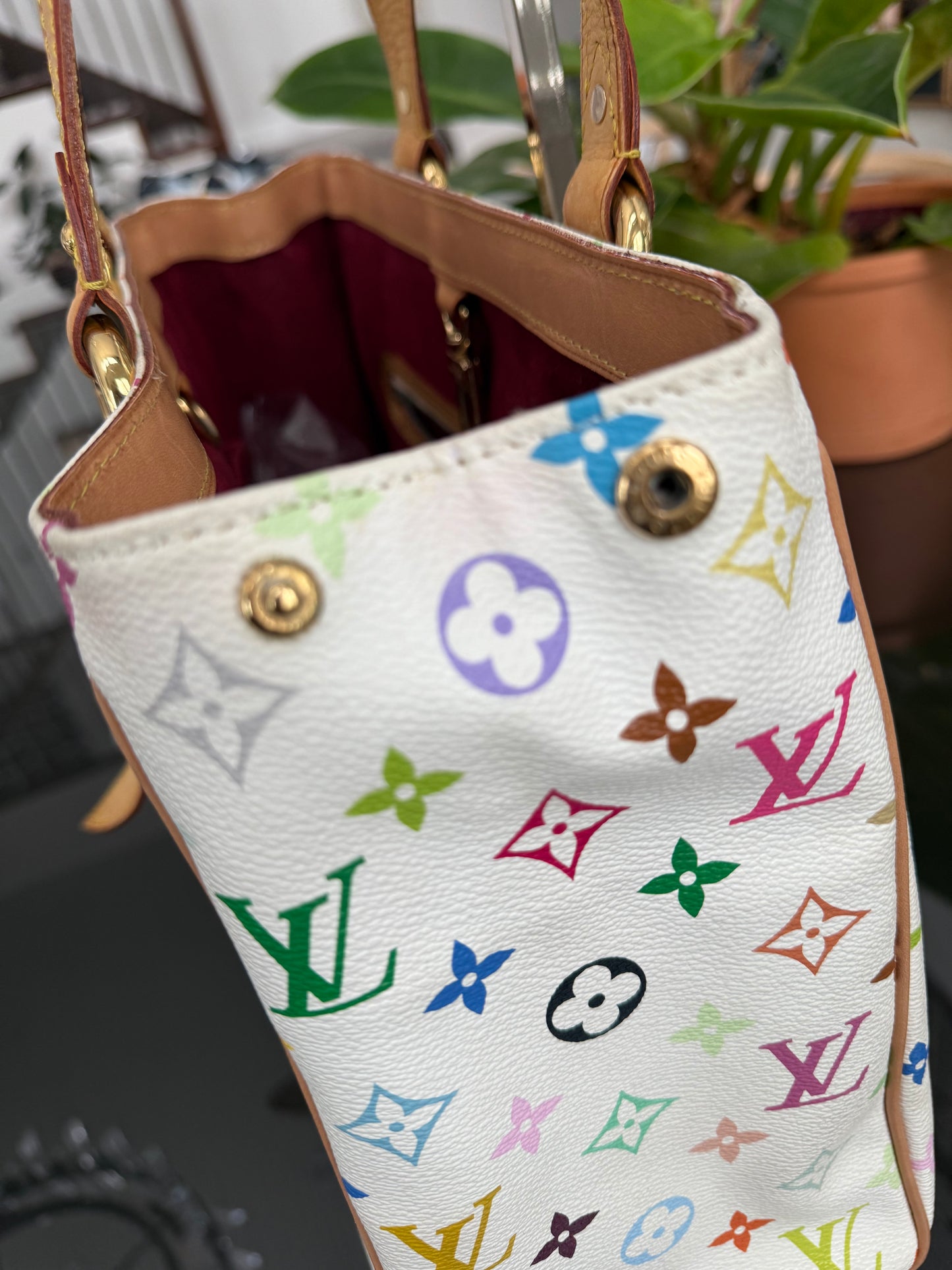 Aurelia MM Multicolor White with Dustbag 📅 Year: 2006