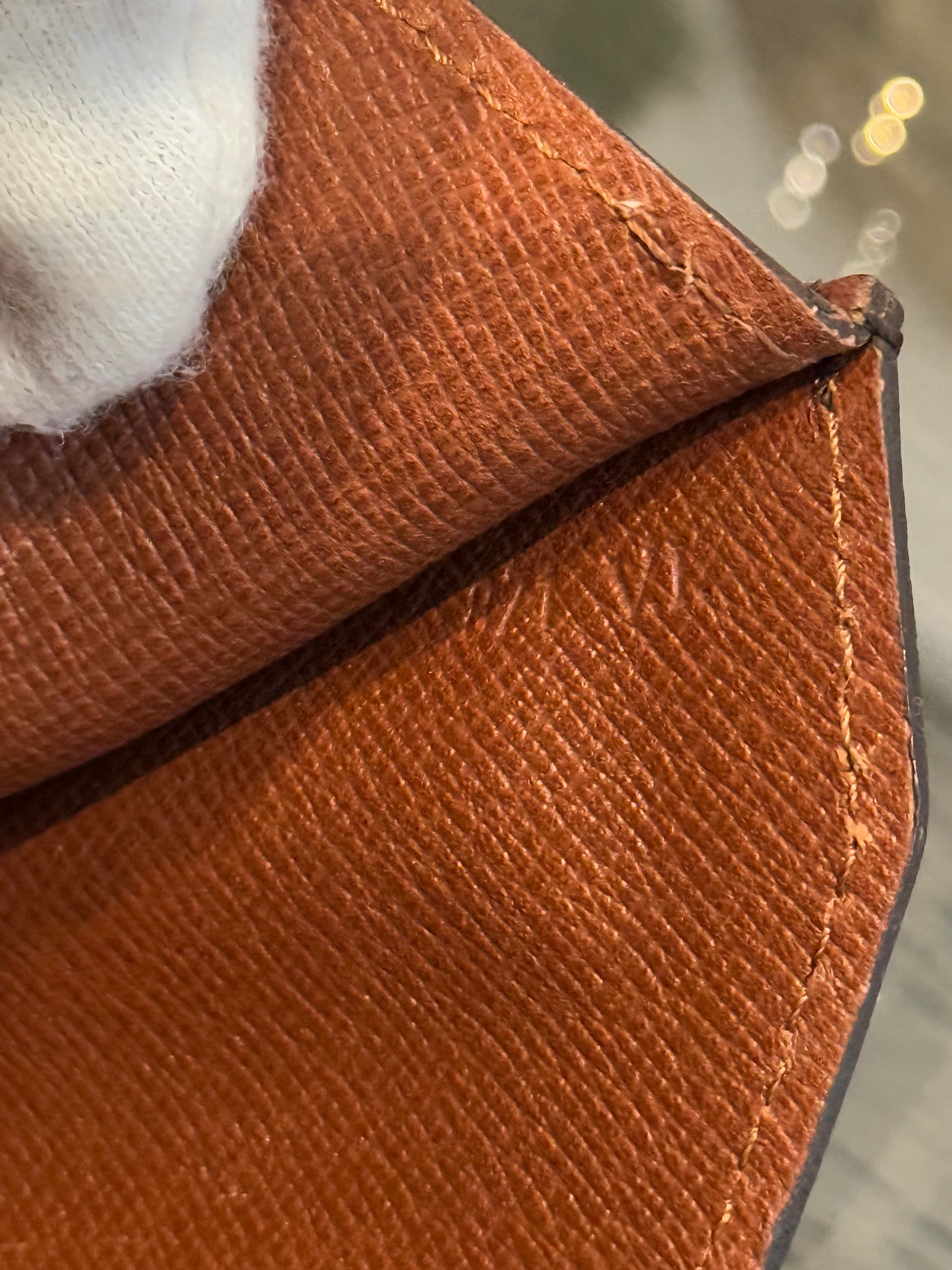 Chaillot Clutch w/ Dustbag -Year: 1987