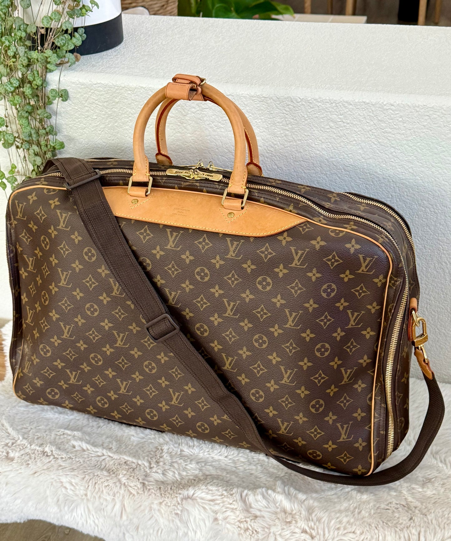 Alize II with Strap and Poignet -🗓️ Year 2005