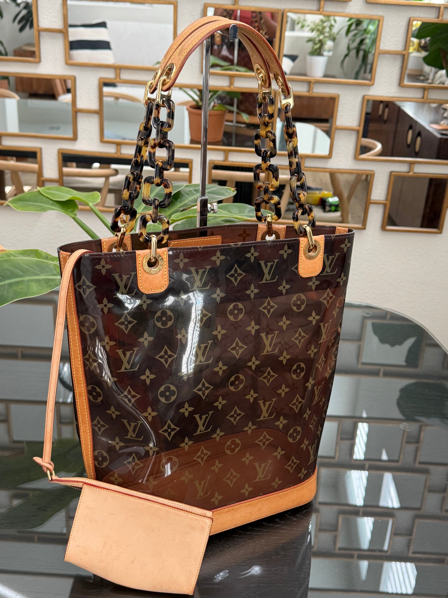 Sac Ambre Vinyl MM Bucket with Pouch 📅 Year: 2003