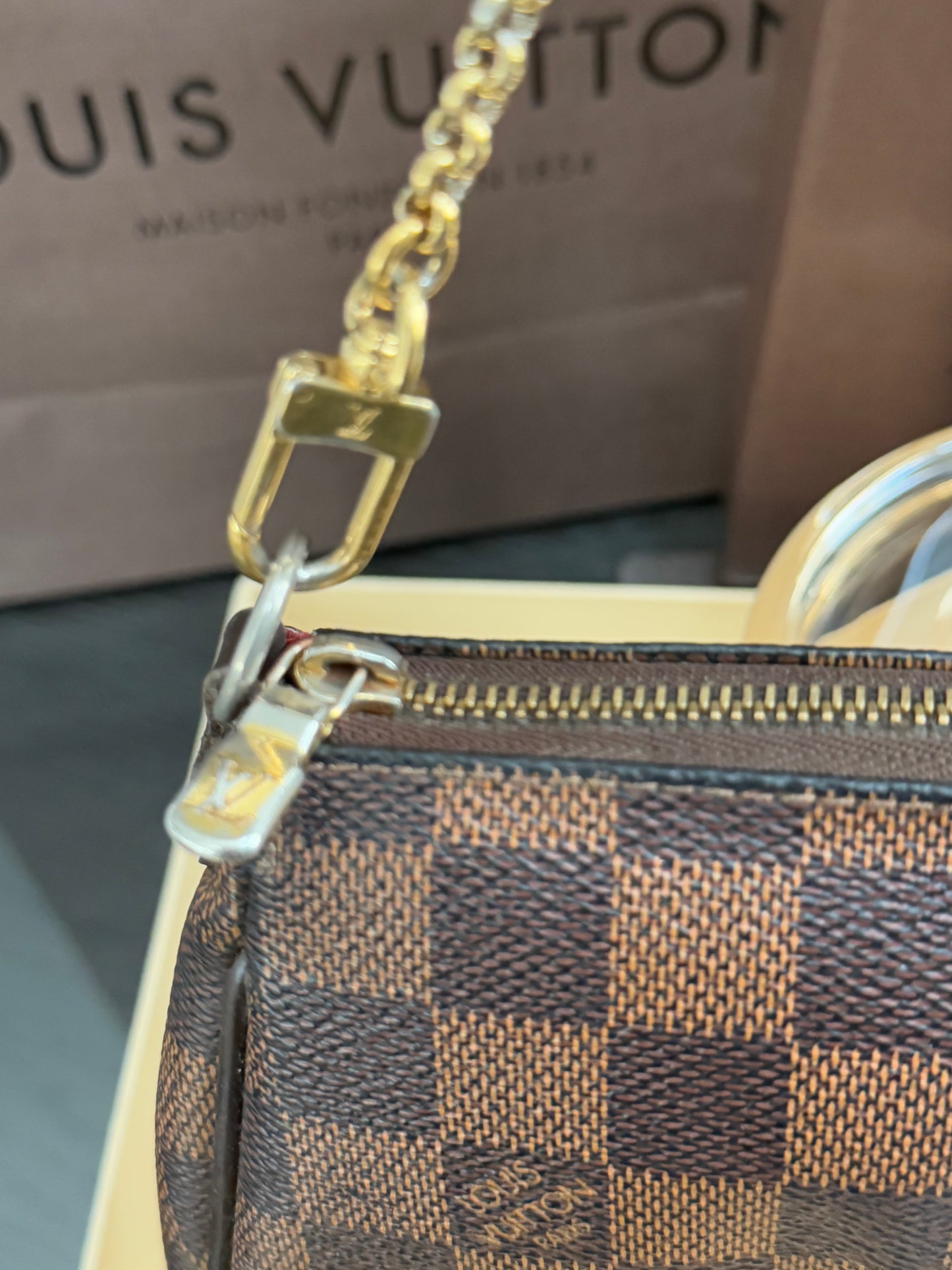 Eva Clutch in DE with Dustbag,Box and Paper bag-🗓️ Year: 2010