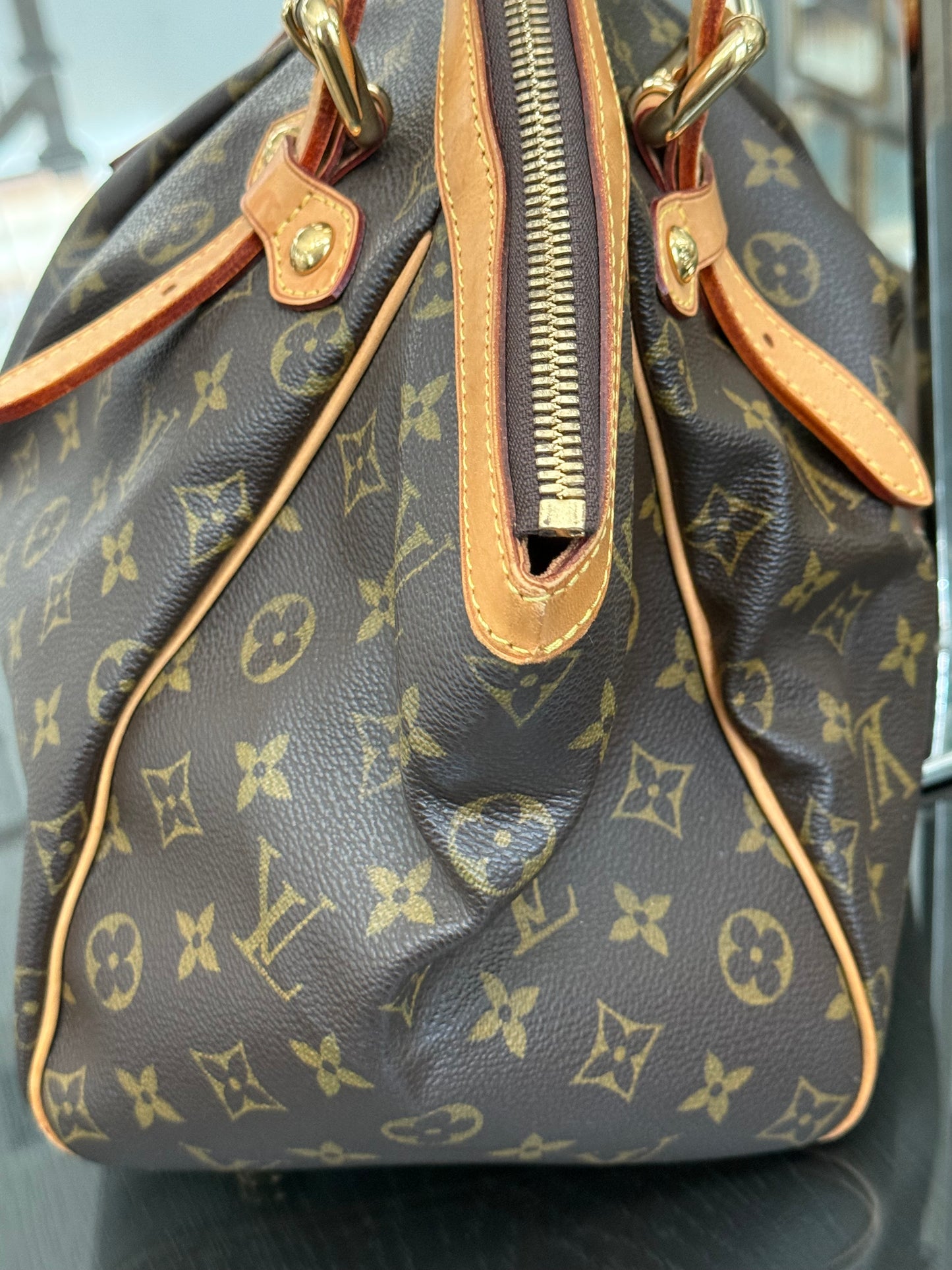 🌺 Tivoli GM in Monogram - 🗓️ Year: 2008