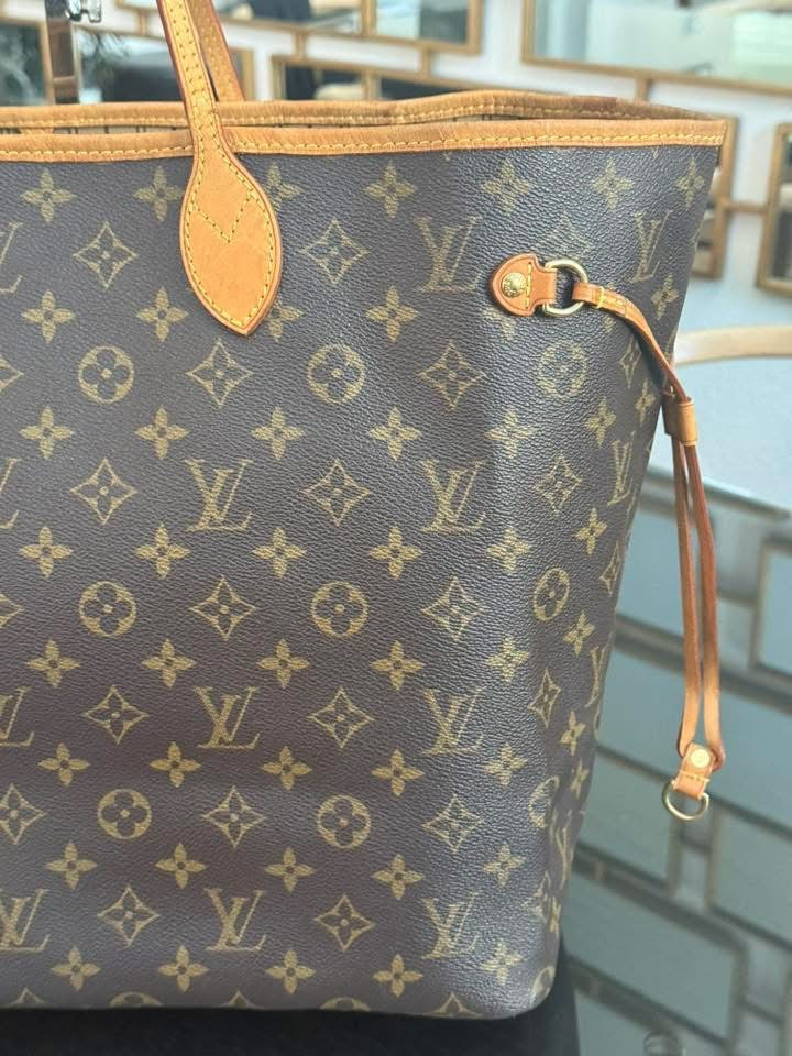 Neverfull GM Monogram with Insert Organizer -🗓️ Year: 2007