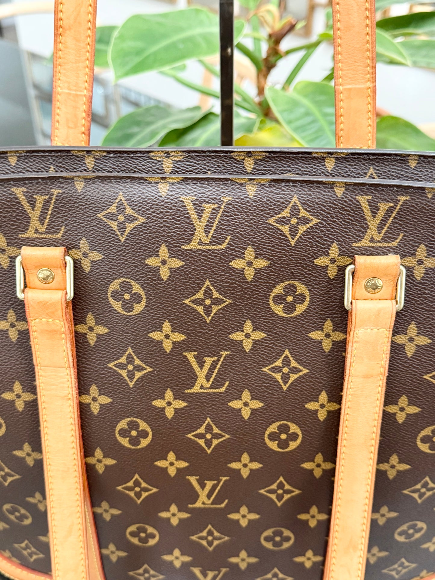 Babylone -🗓️ Year: 2004