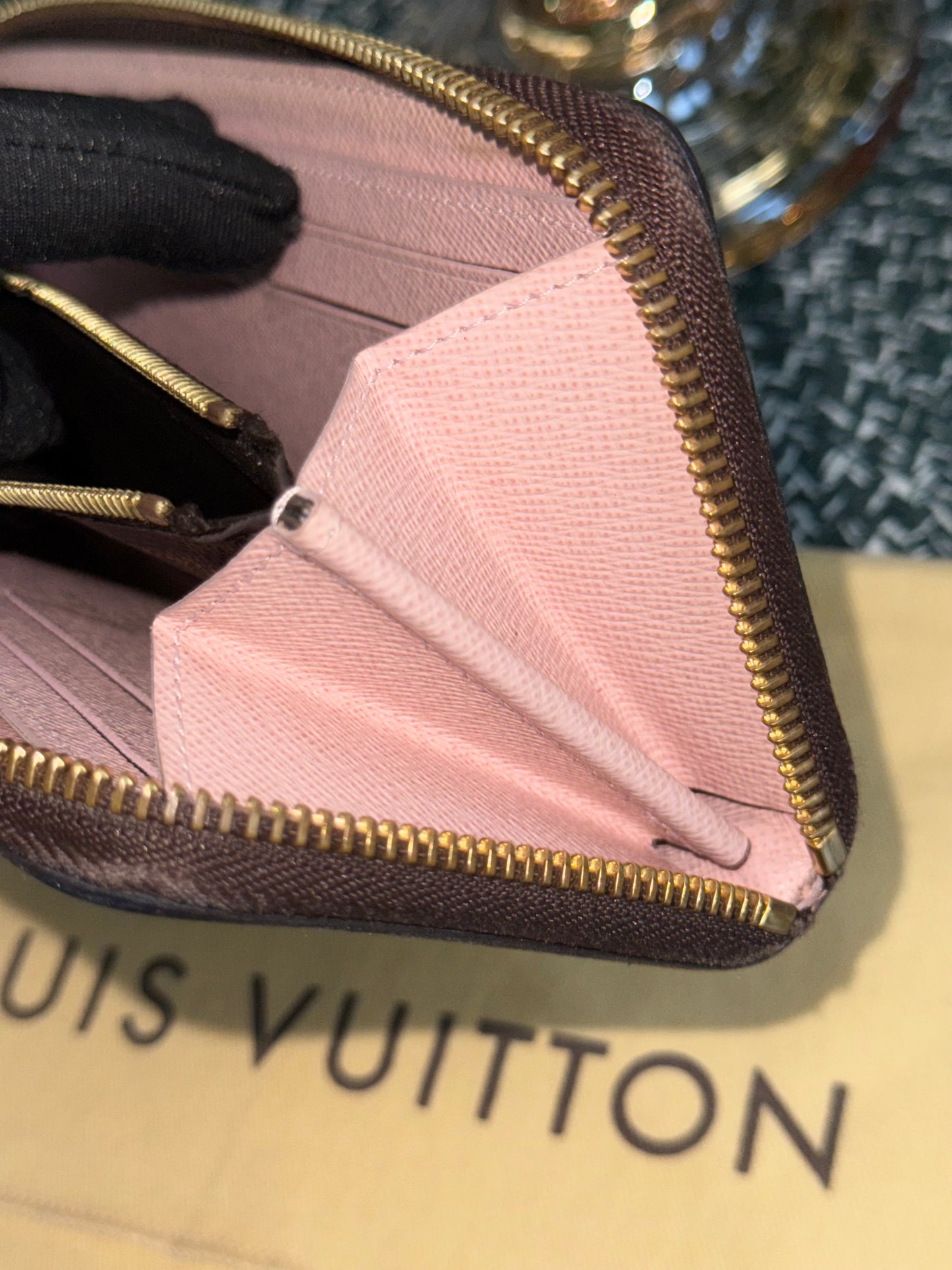 Clemence Wallet DE in Rose Ballerine with Dustbag 🗓️ Year 2018