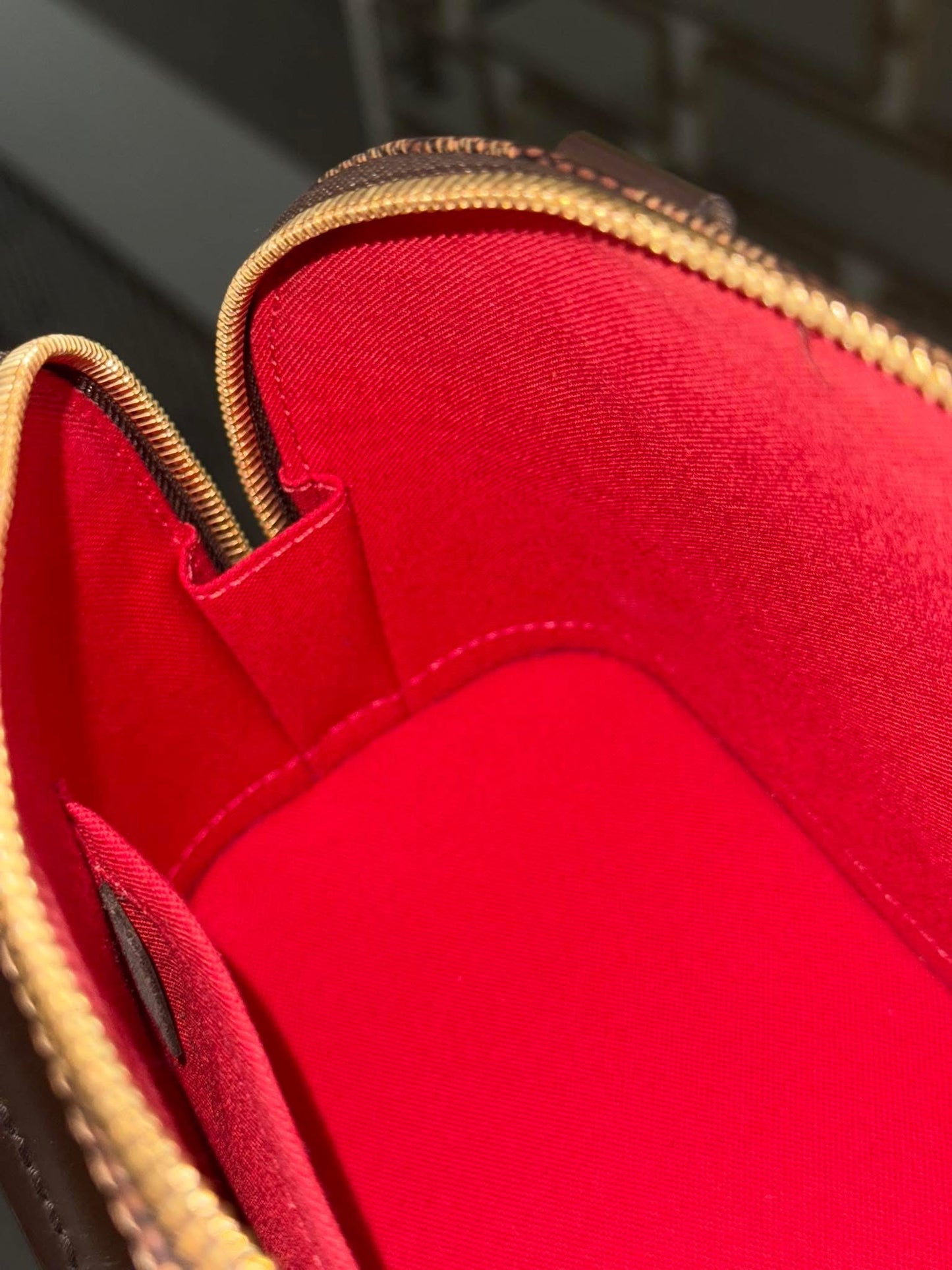 Alma BB in DE with Clochette, Lock 🔐 key, Original Strap, Box Dustbag and Paper bag 🗓️ Year: 2020