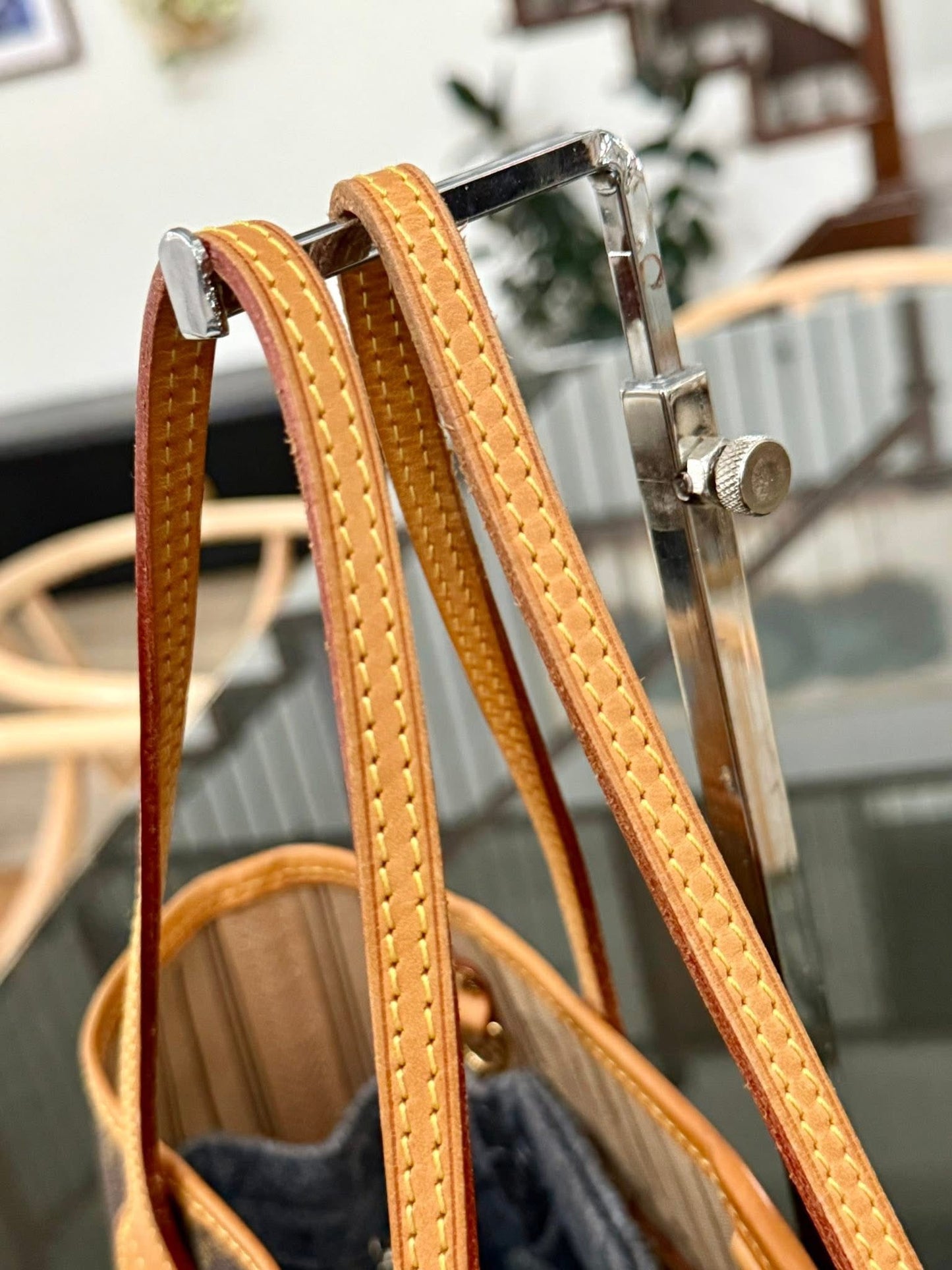 Neverfull PM in Monogram with Dustbag 🗓️ Year: 2009