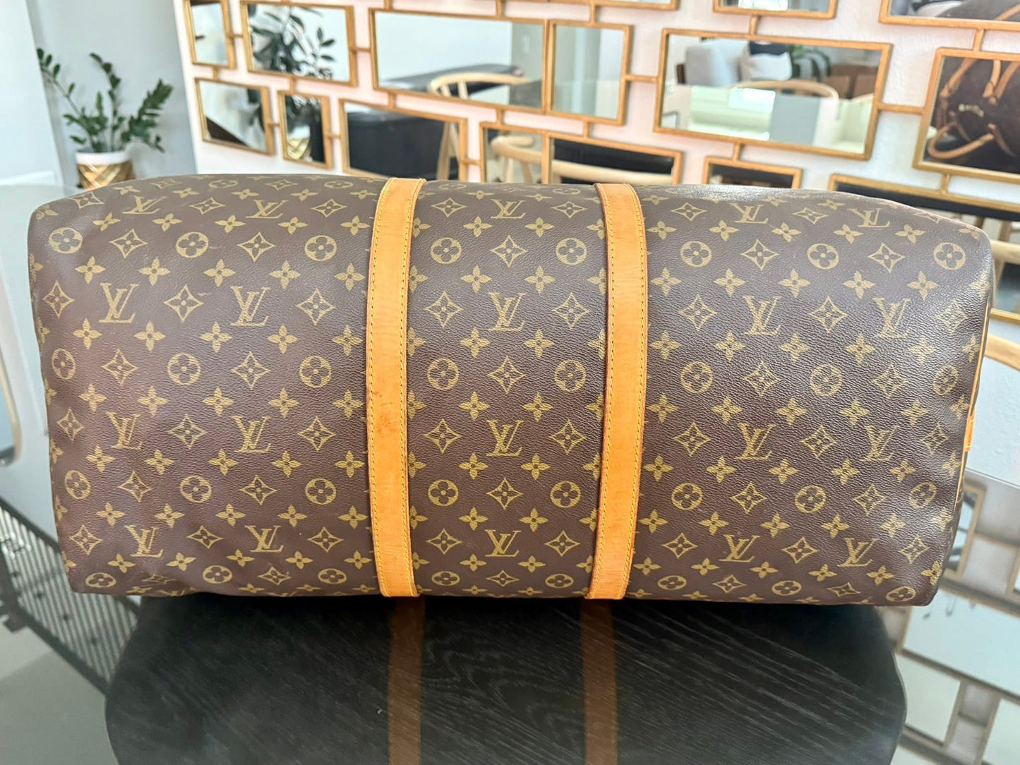 Keepall 60 Bandoulier with Original Strap, Luggage Tag and Poignet 📅 Year: 1991