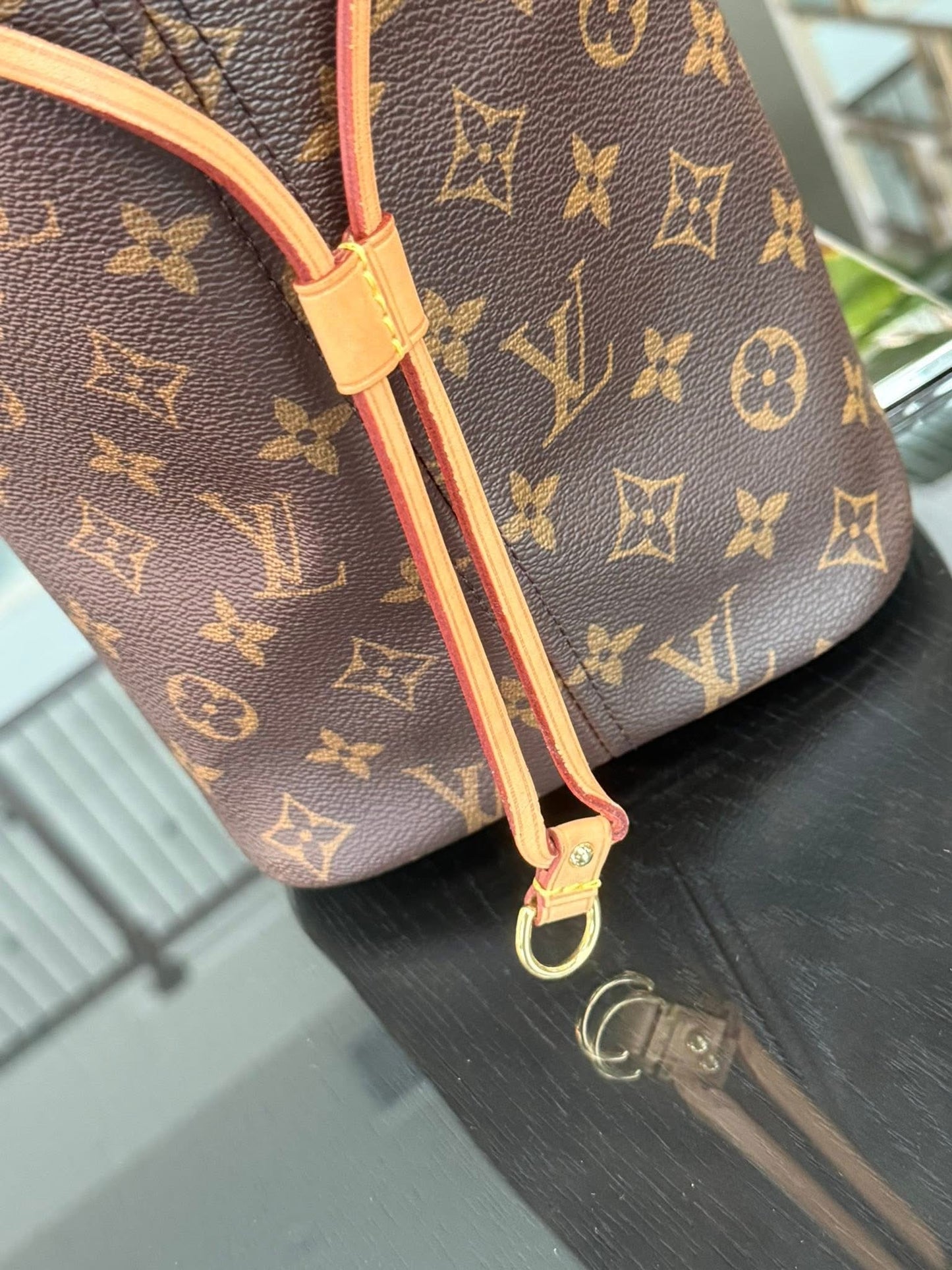 Neverfull MM Monogram in Cerise with Dustbag -🗓️ Microchip