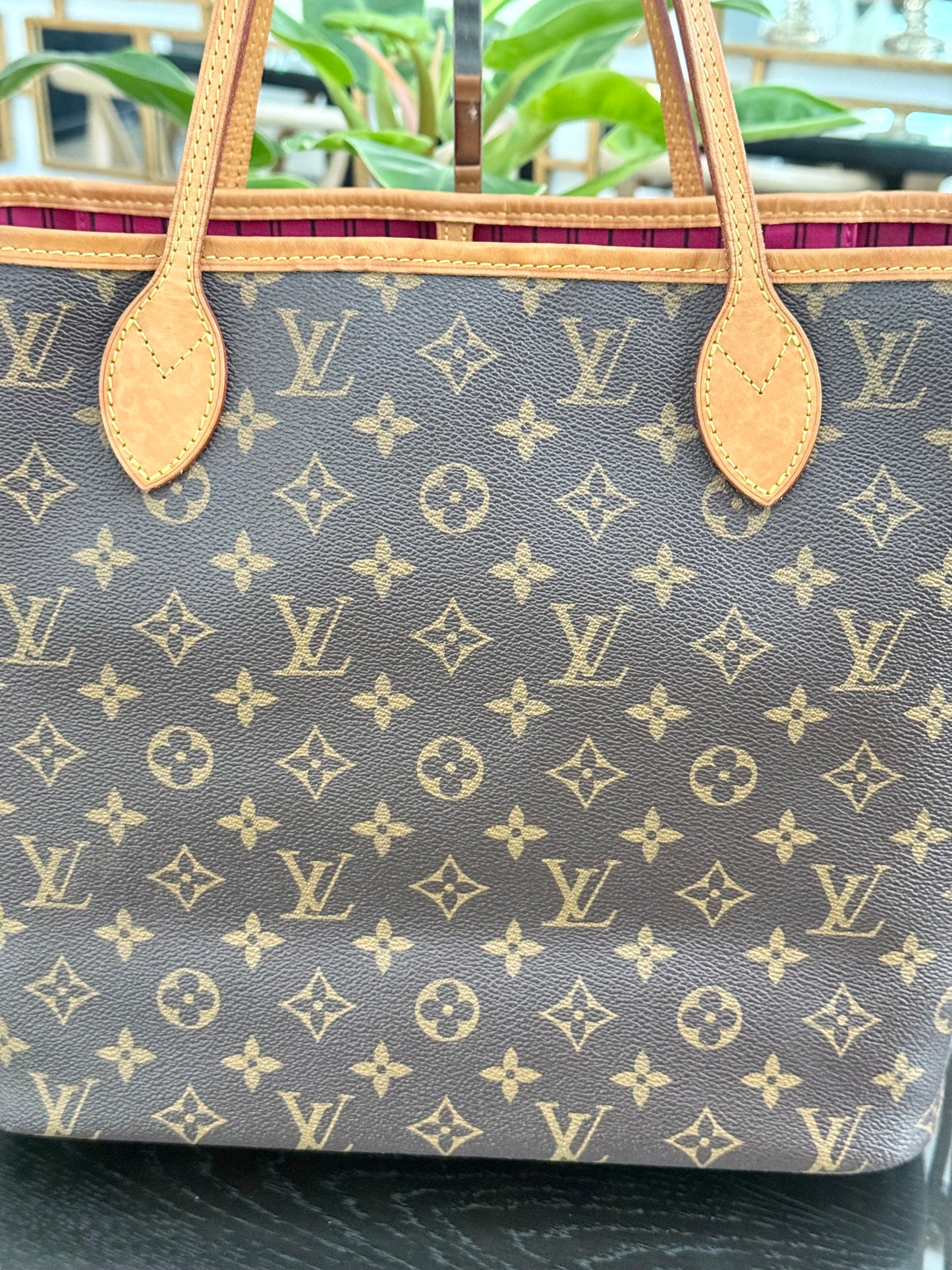 Neverfull MM in Peony with Insert Organizer and Dustbag 🗓️ Year: 2016