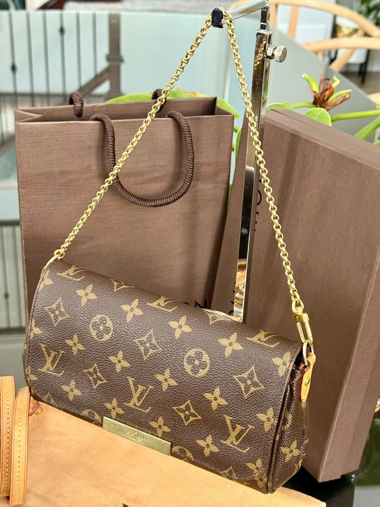Favorite PM in Monogram with Original Strap, Dustbag, Box and Paper Bag 🗓️ Year: 2014