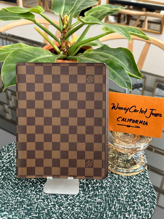 Damier Ebene Desk Agenda Cover 
🗓️ Year: 2005