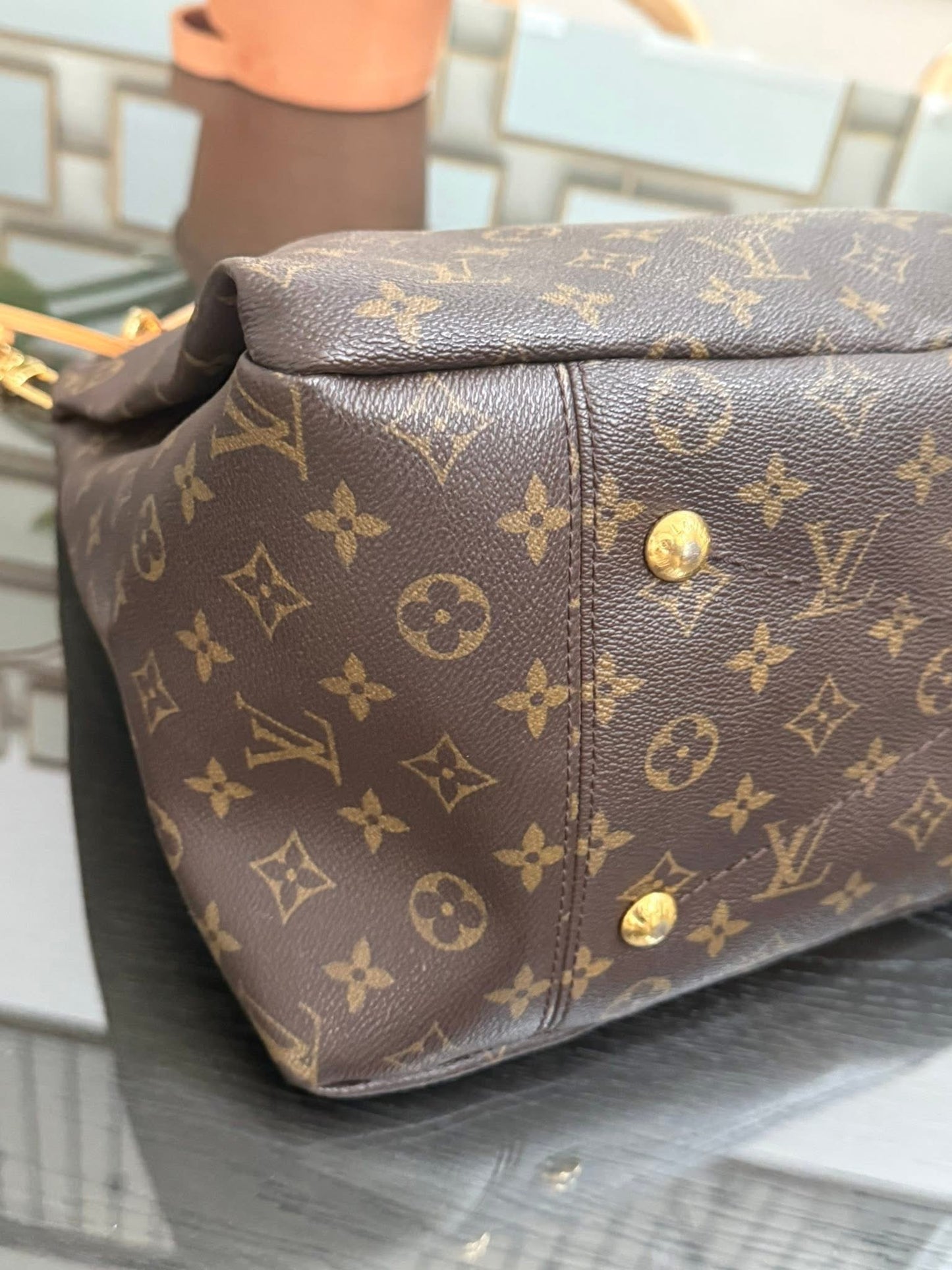 Artsy MM with Dustbag and Insert Organizer - 📅 Year: 2010