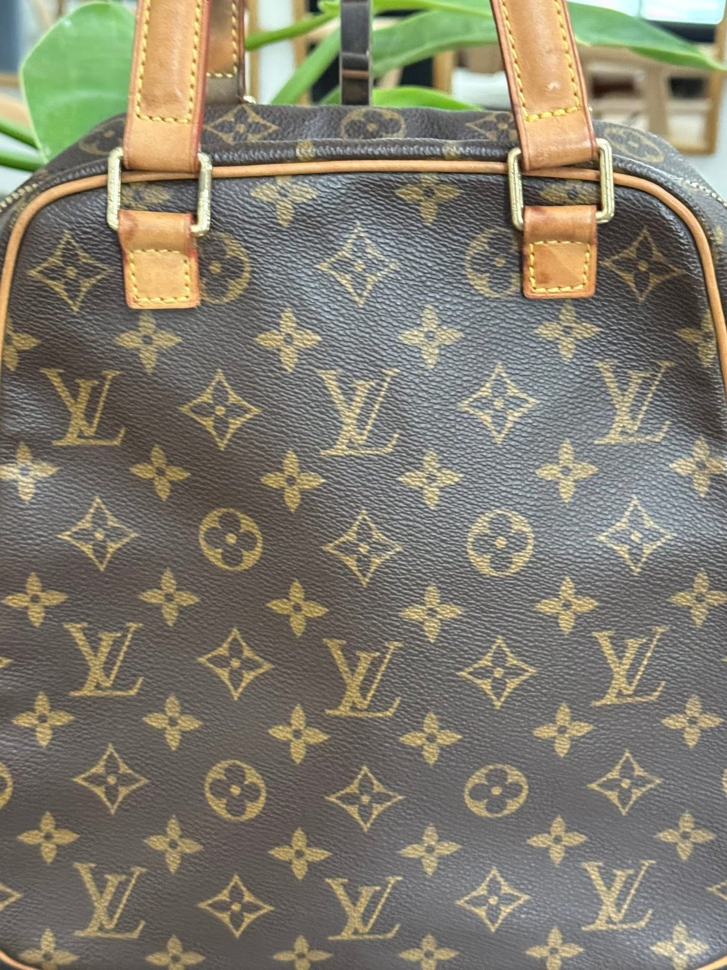 Excentri Cite Handbag🗓️ Year: 2004