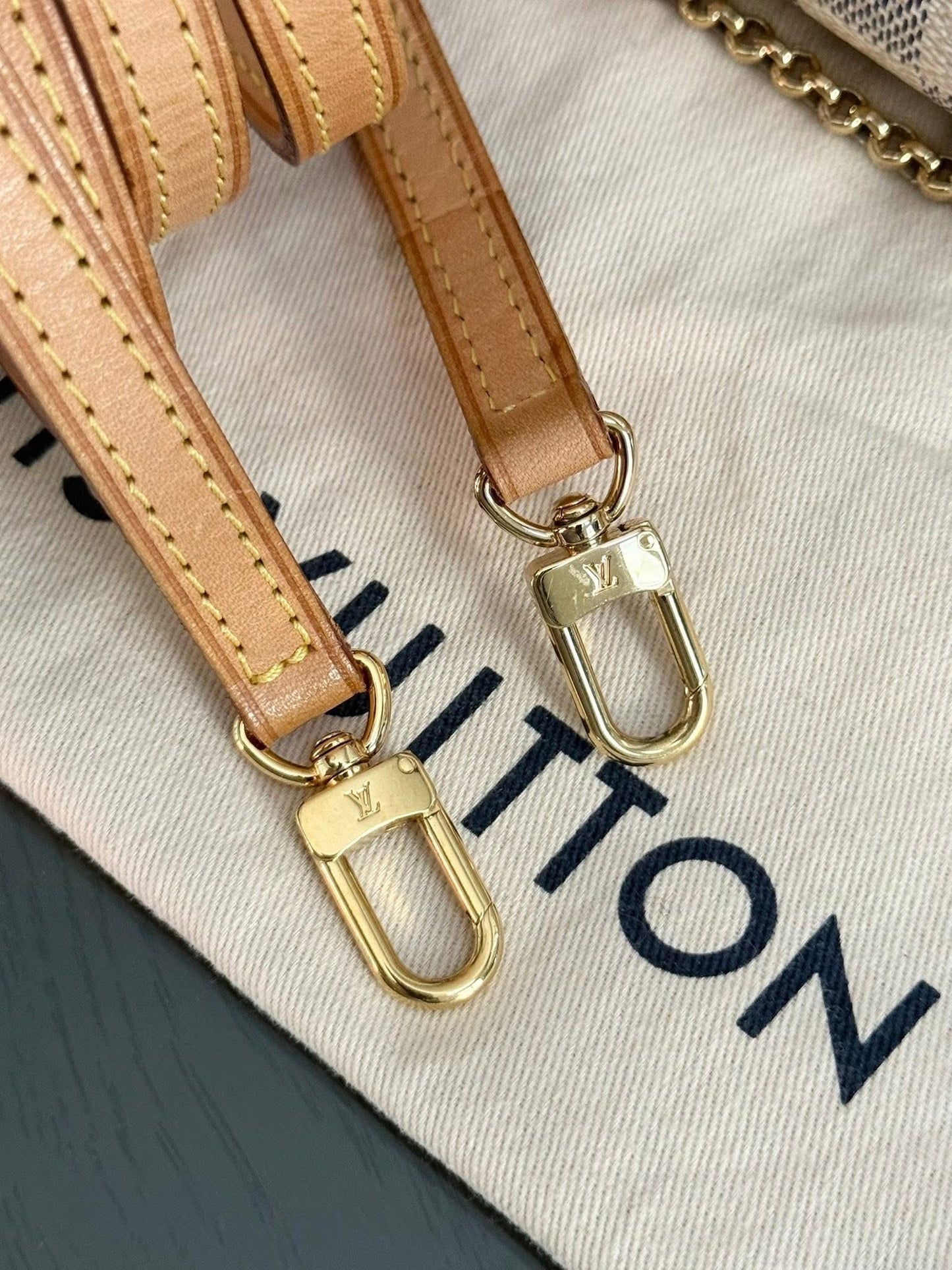 Eva Clutch in DE with Original Strap, Dustbag, Box and Paper bag 🗓️ Year: 2011