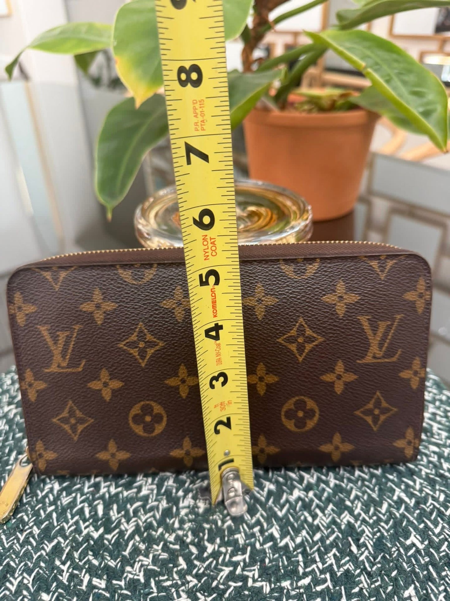 Monogram Zippy Wallet Organizer 🗓️ Year: 2009