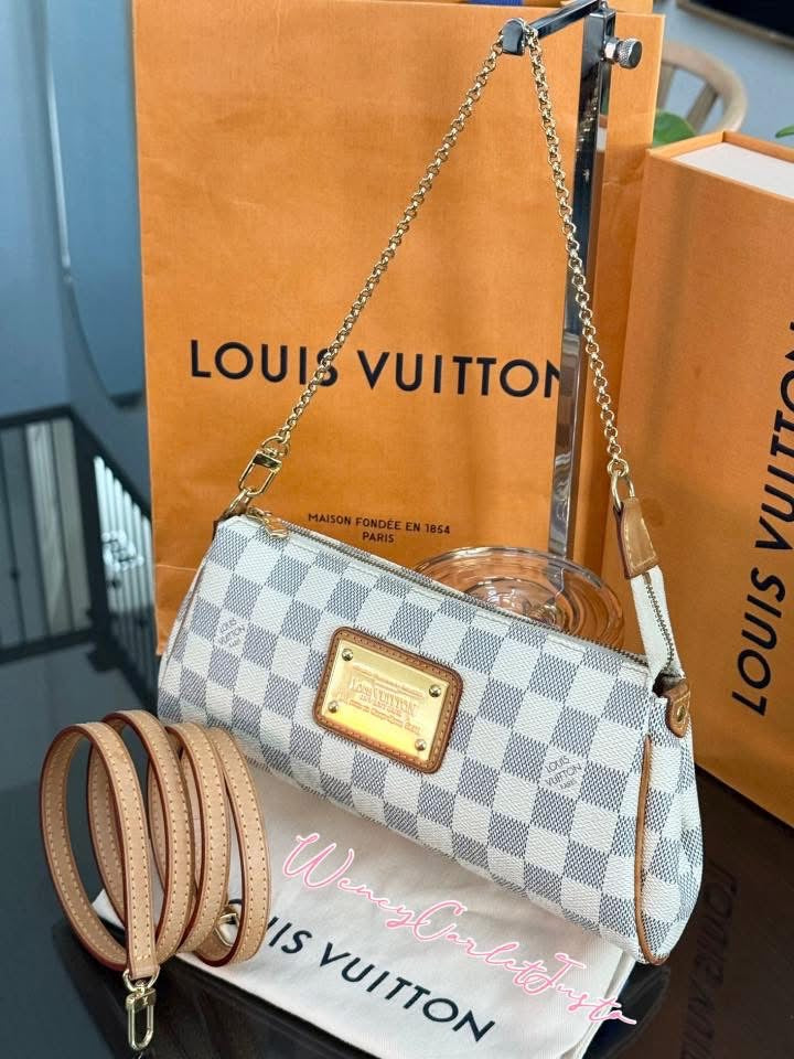 Eva Clutch in DE with Original Strap, Dustbag, Box and Paper bag 🗓️ Year: 2011