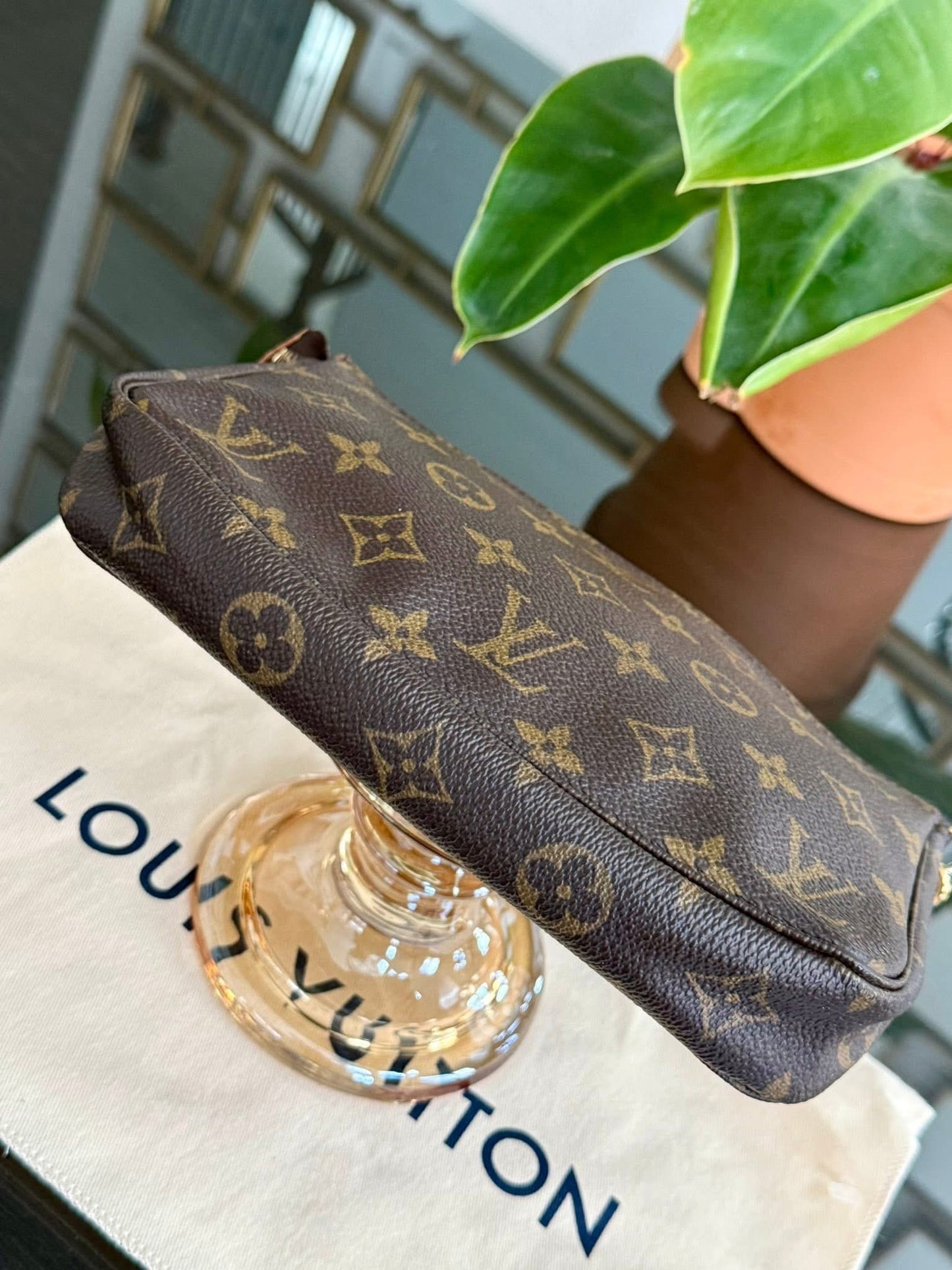 Pochette Accessories with Dustbag 📅 Year: 1999