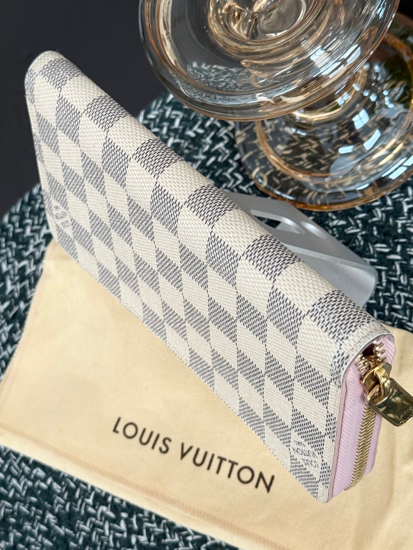 Zippy Long Wallet Azur in Rose Ballerine with Dustbag 🗓️ Year: 2018