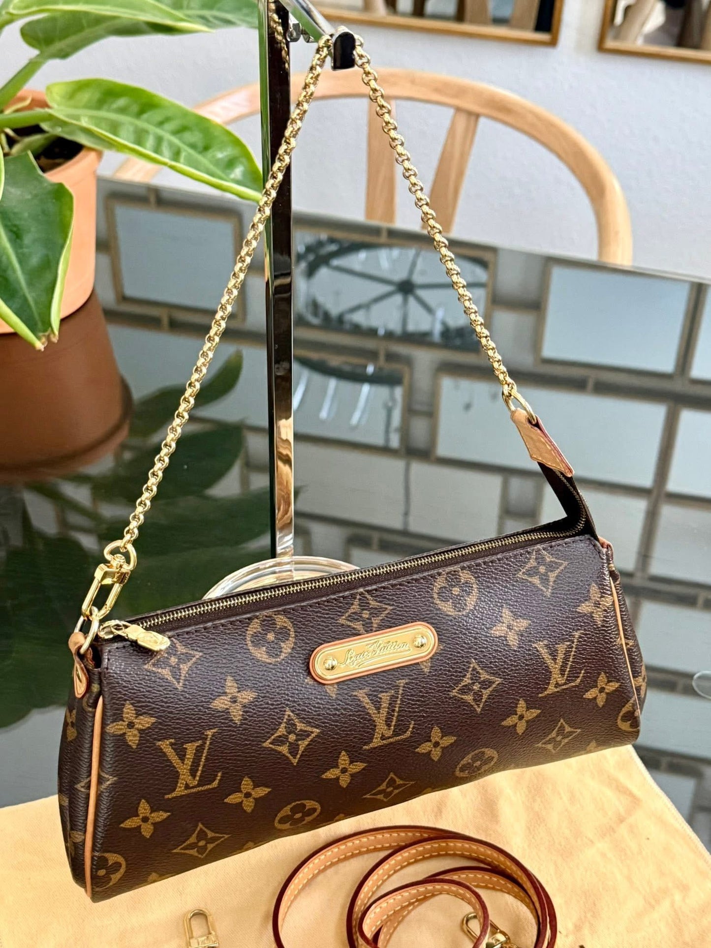 Eva Clutch in Monogram with Original Strap, Insert Organizer, Box, Dustbag and Paper bag 🗓️ Year: 2011