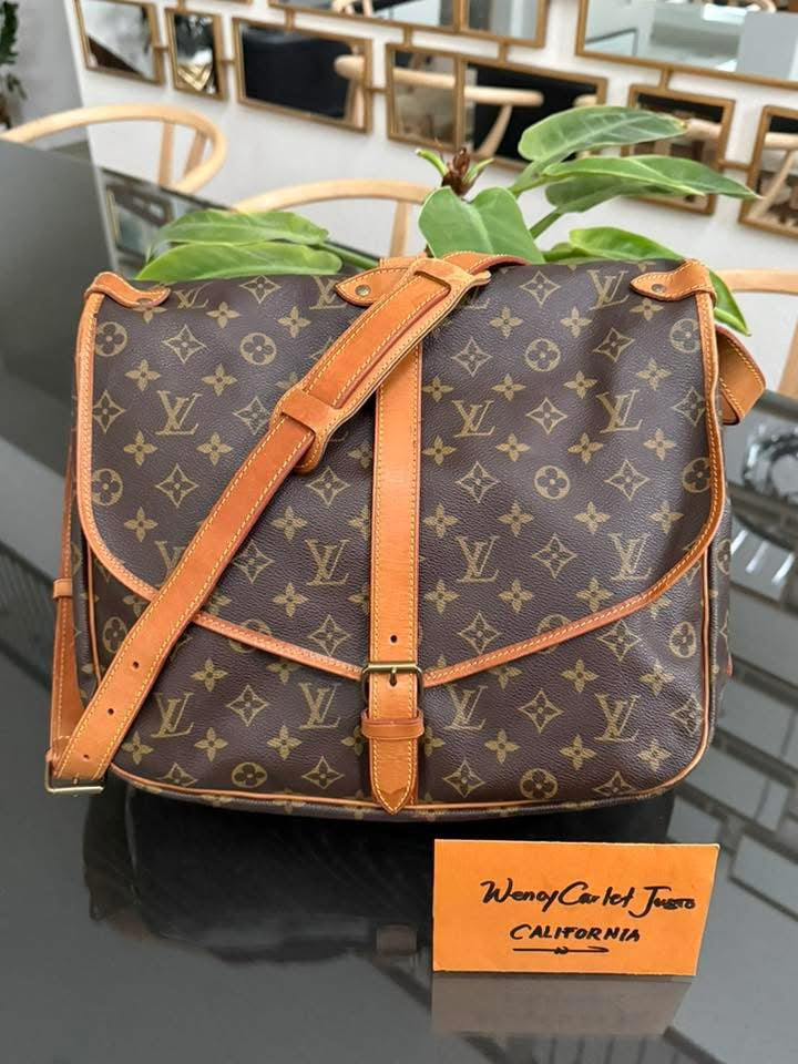 Saumur 35 Crossbody -🗓️ Year: 1989