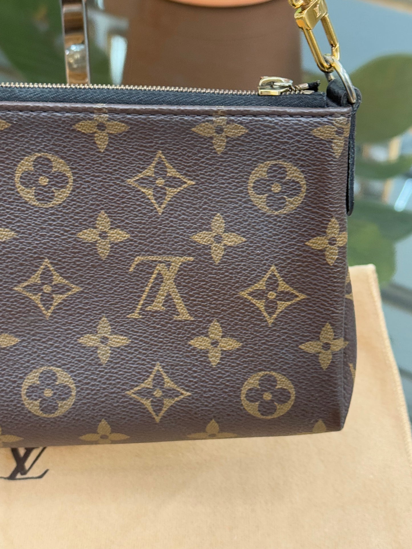 Pallas Clutch w/ Box , Receipt, Dustbag and Paper bag -Year: 2015