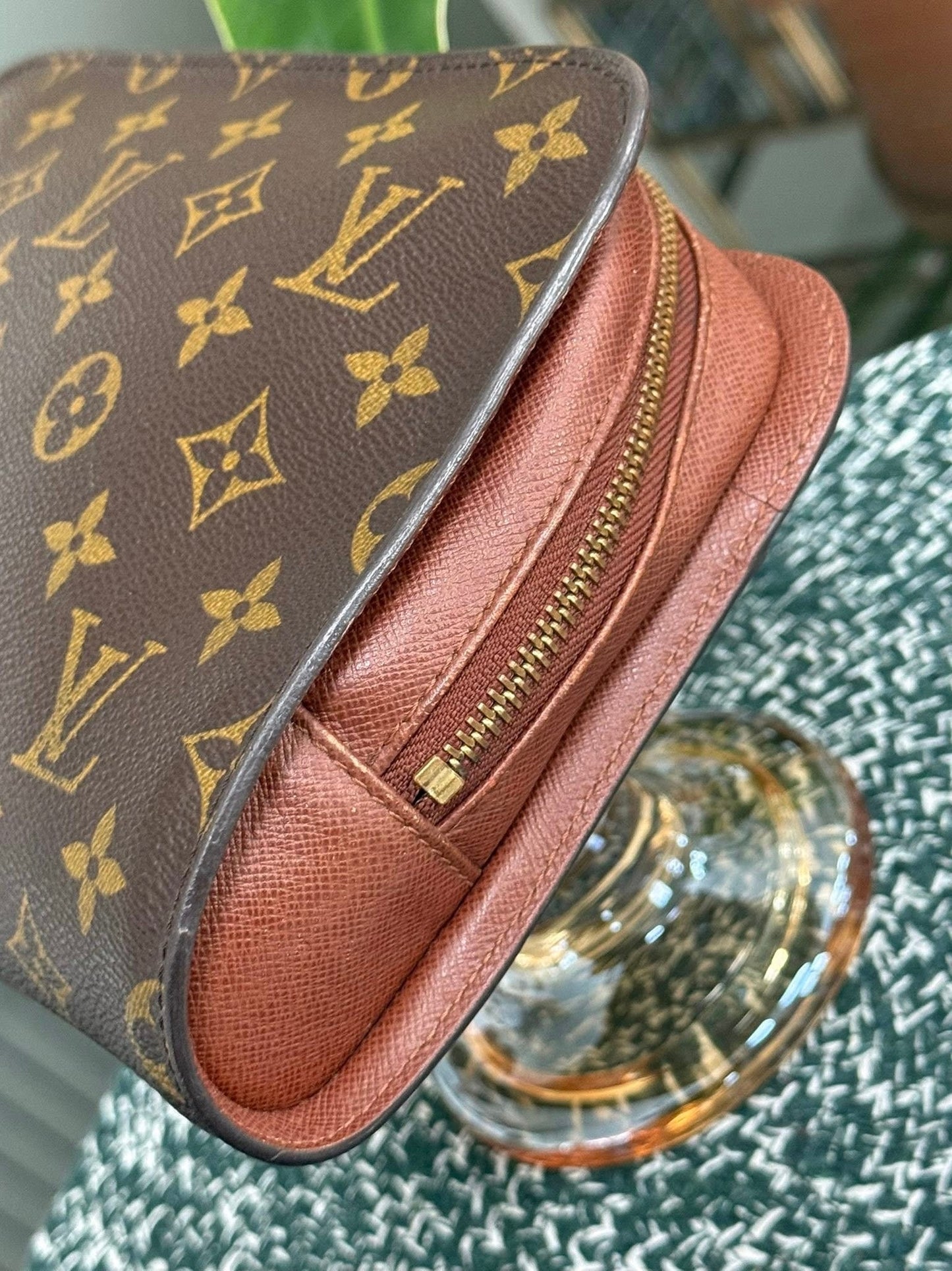 Orsay Clutch 🗓️ Year: 2001
