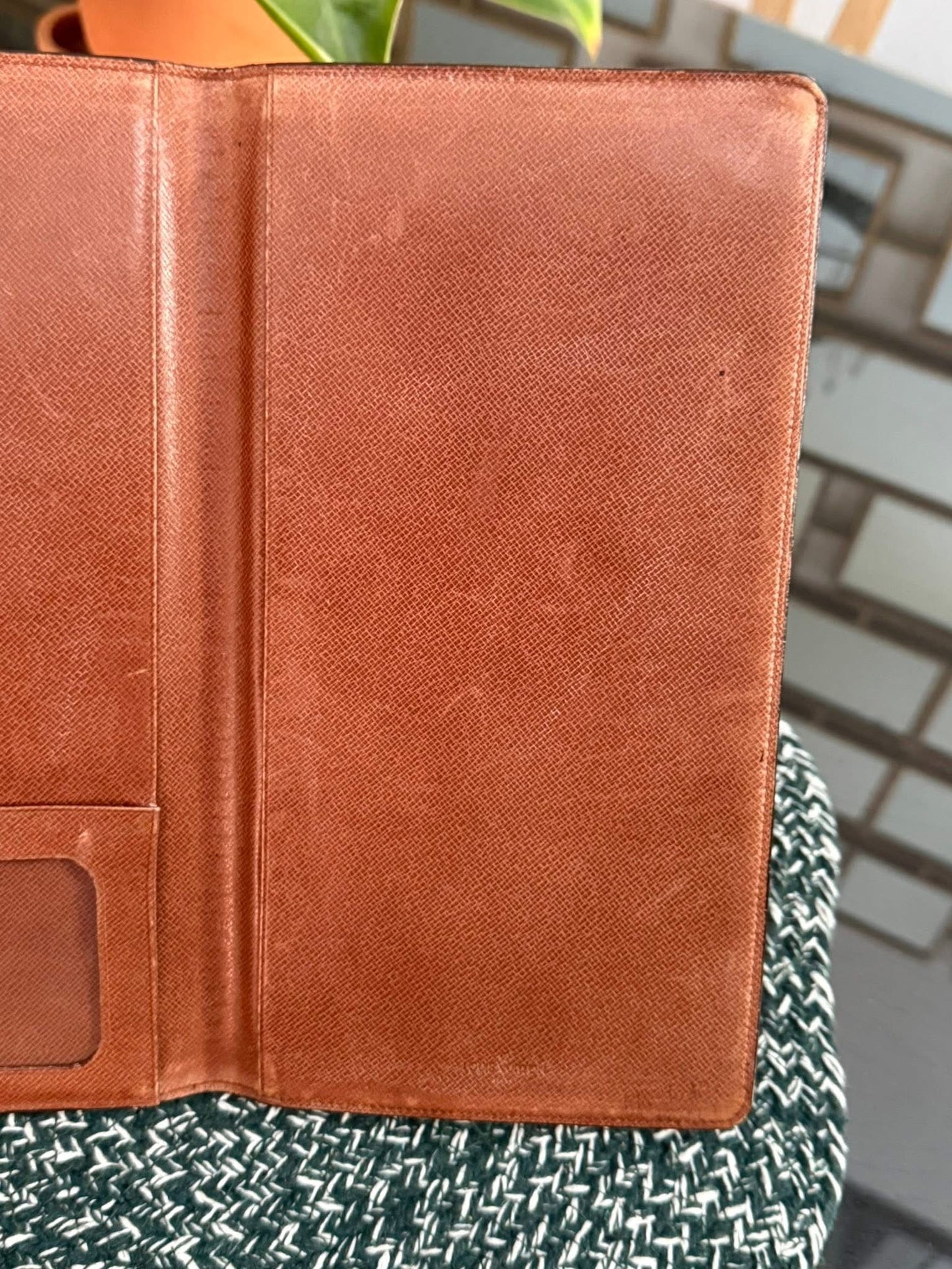 Vintage Travel Organizer/Checkbook Holder 🗓️ Year: Circa 80’s