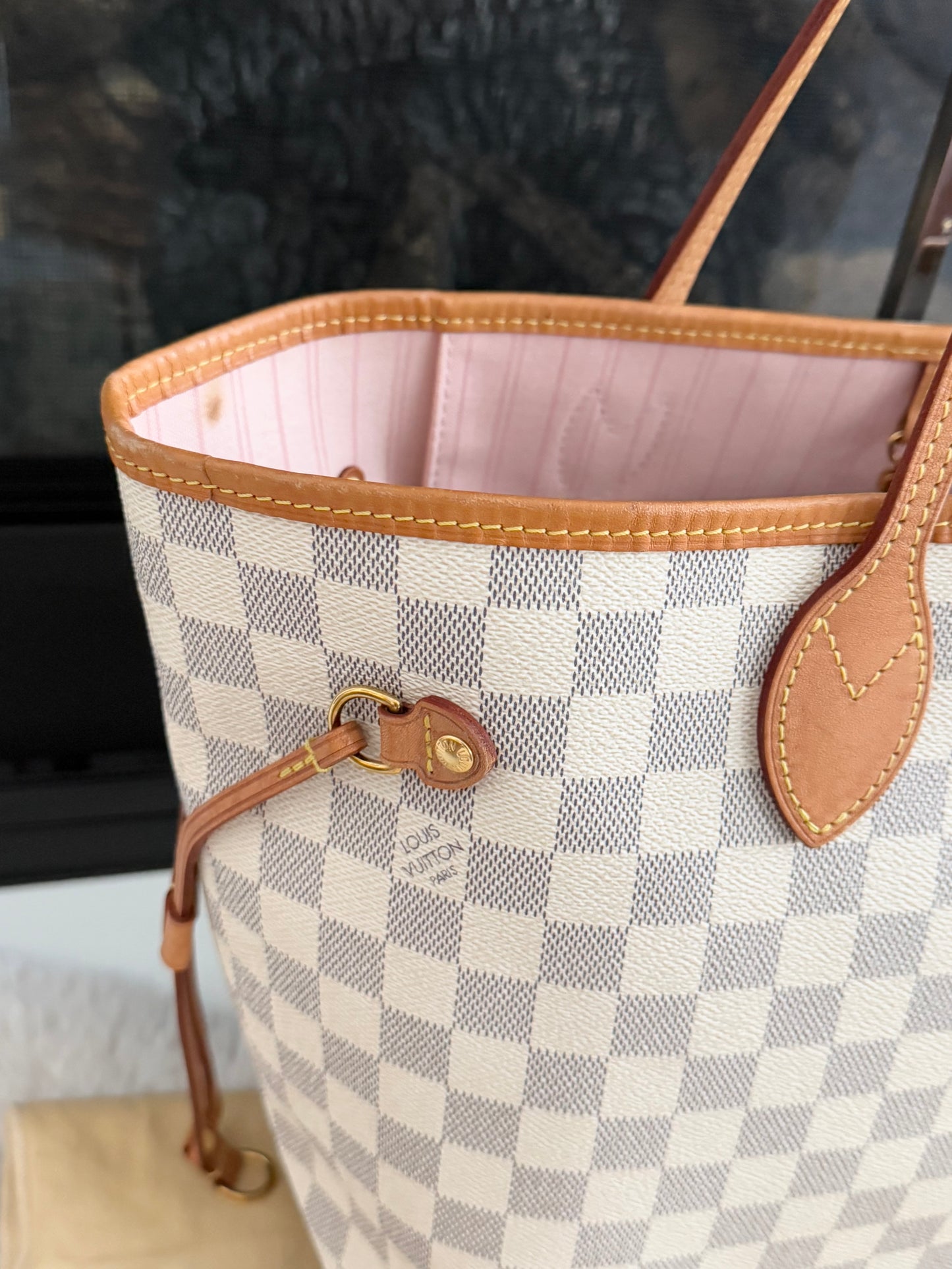 Neverfull MM Azur in Rose Ballerine with Dustbag -Year: 2018