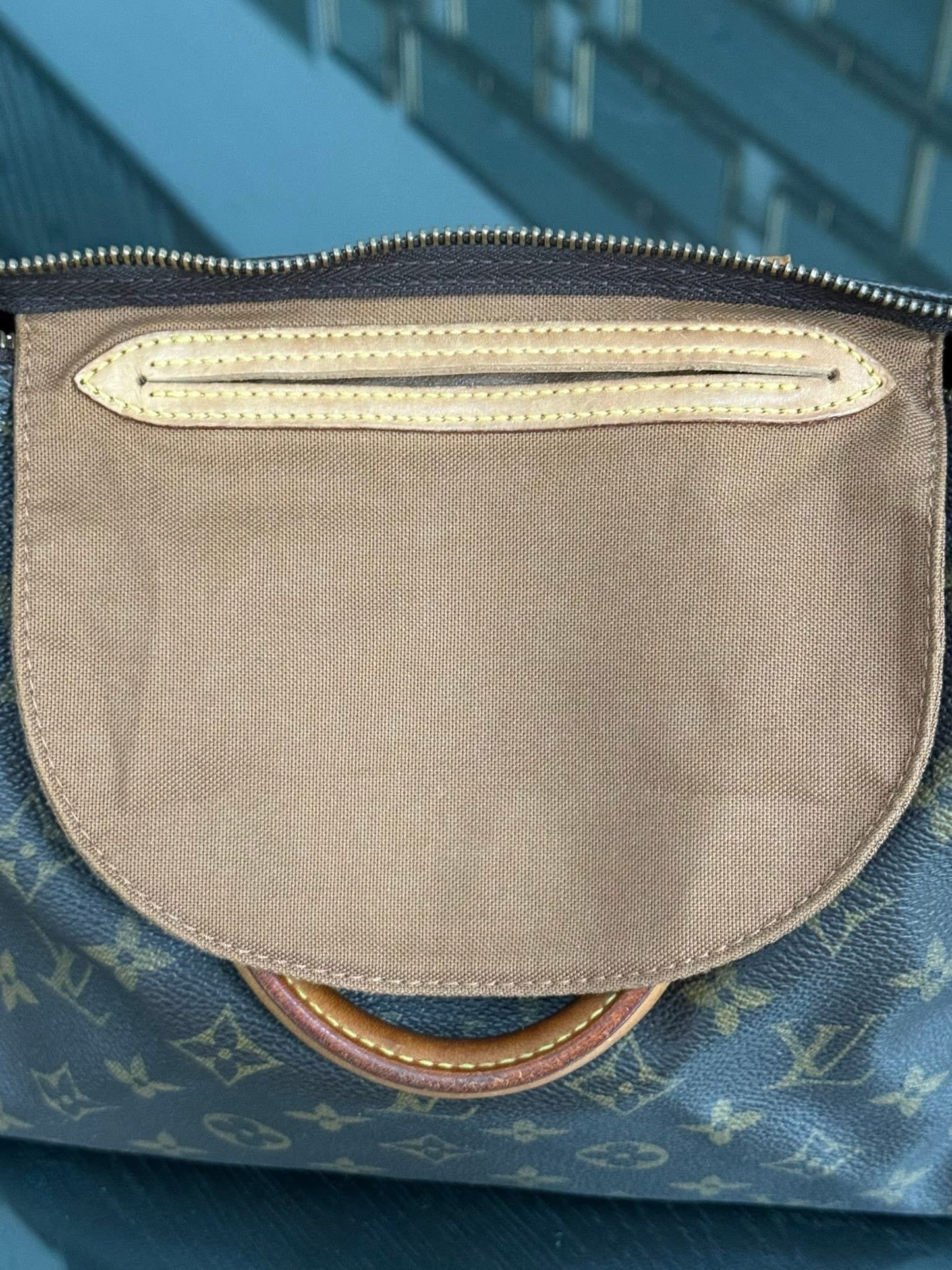 Speedy 25 in Monogram with Lock 🔐 and Key -🗓️ Year: 2000