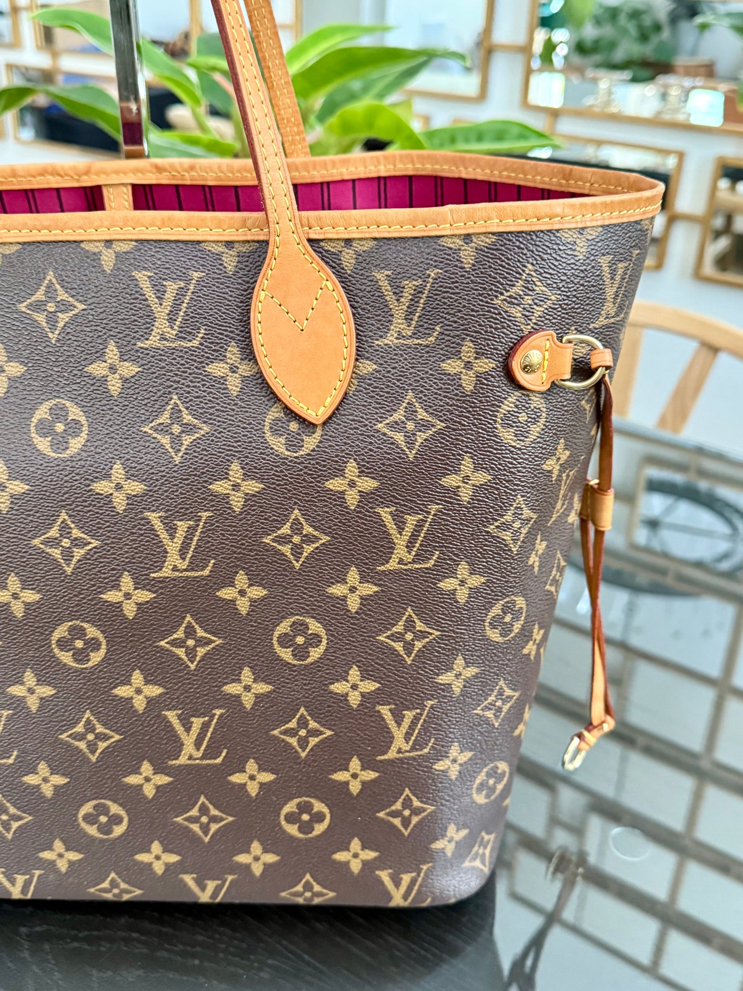 Neverfull MM in Peony with Insert Organizer and Dustbag 🗓️ Year: 2016