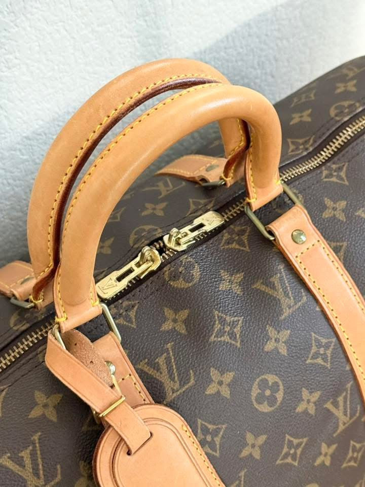 Keepall 50 Bandoulier with Original Strap, Luggage tag and Poignet  📅 Year: 1990
