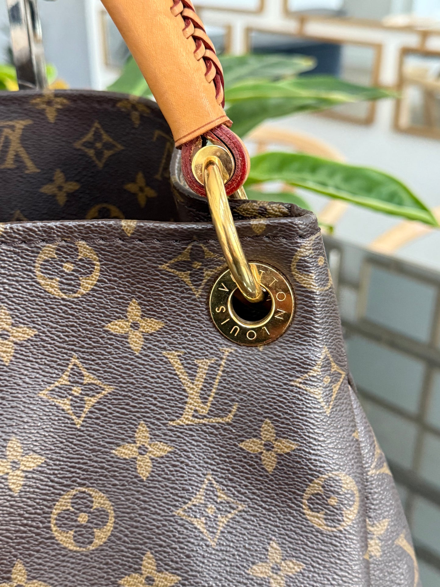 Artsy MM with Dustbag and Insert Organizer - 📅 Year: 2009