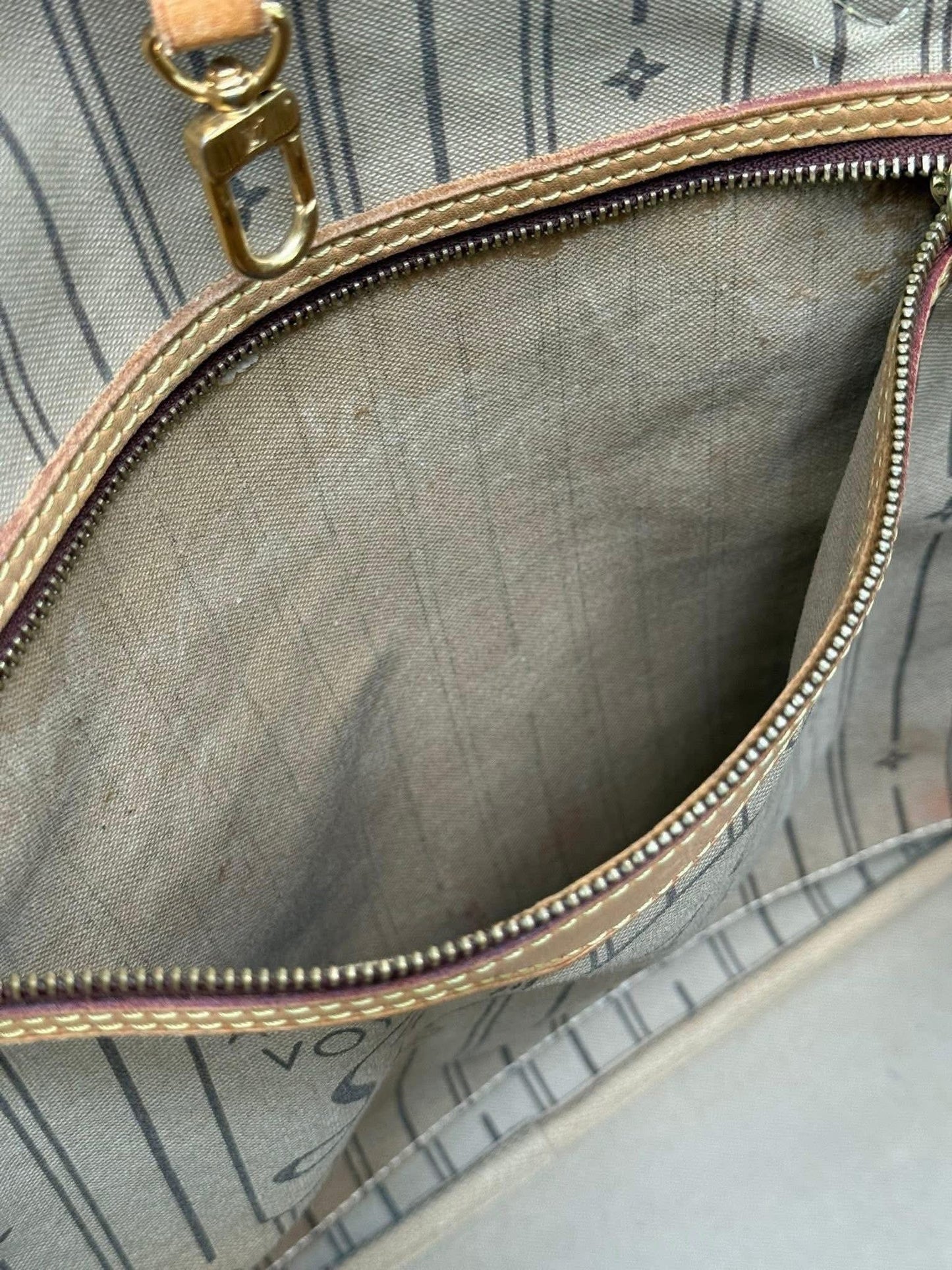 Neverfull GM in Monogram with Insert Organizer 📅 Year: 2011