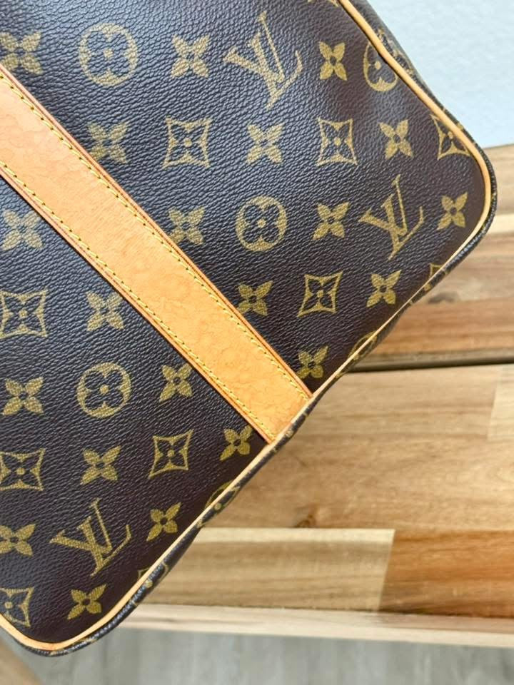Keepall 55 Bandoulier with Original Strap, Luggage tag and Poignet 📅 Year: 2002