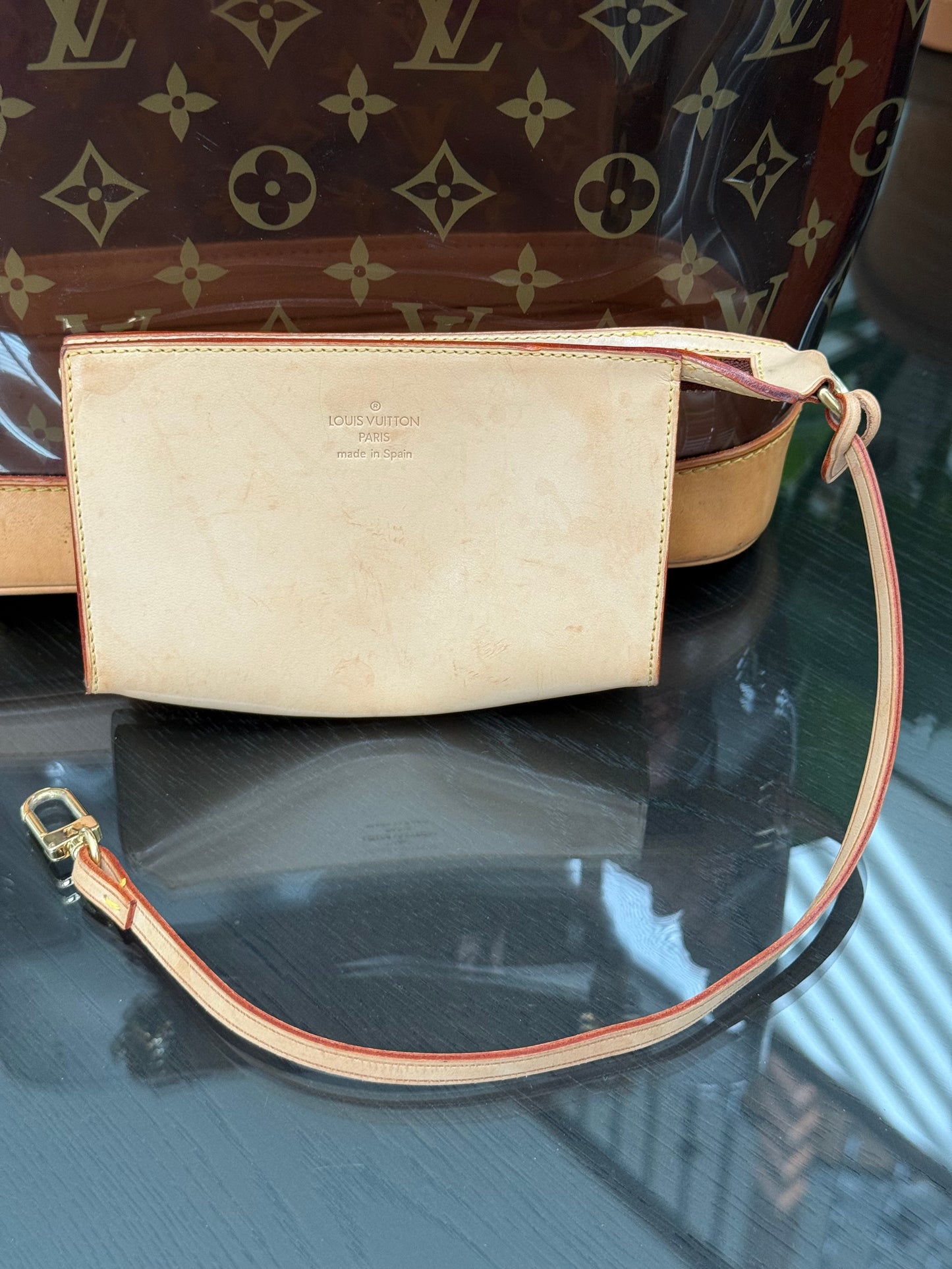 Sac Ambre Vinyl MM Bucket with Pouch 📅 Year: 2003