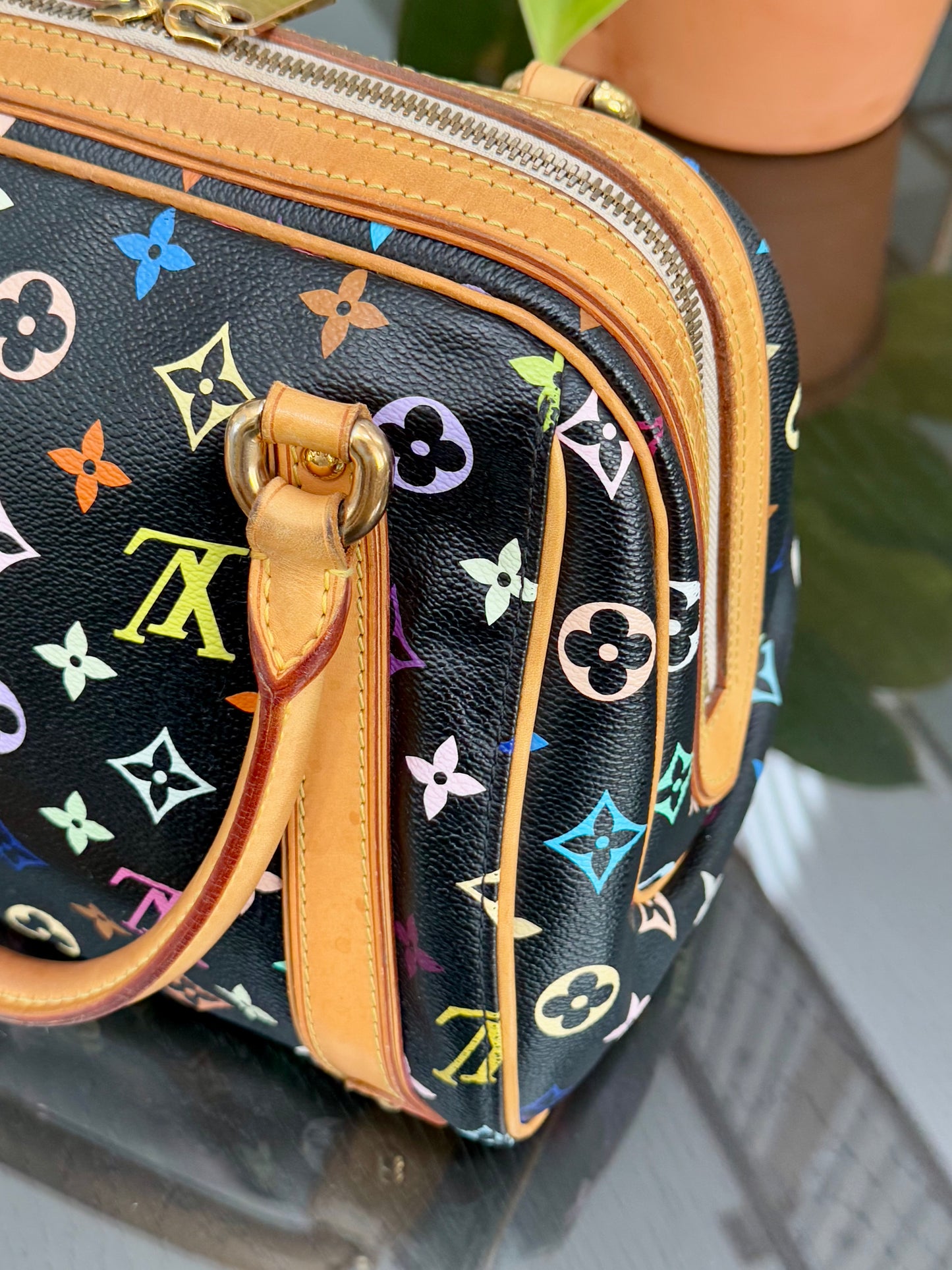 Multicolor Priscilla with Dustbag 📅 Year: 2007